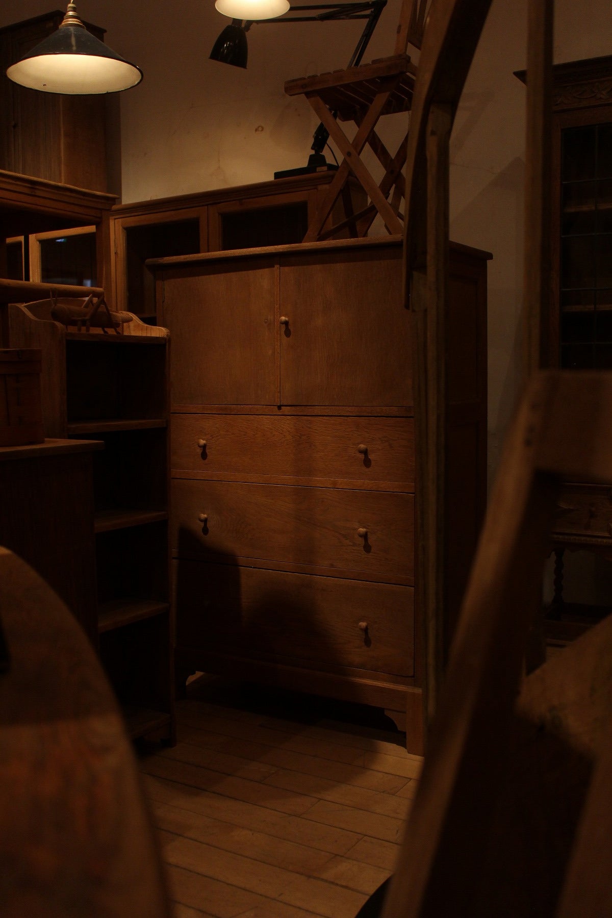 #0330 cabinet