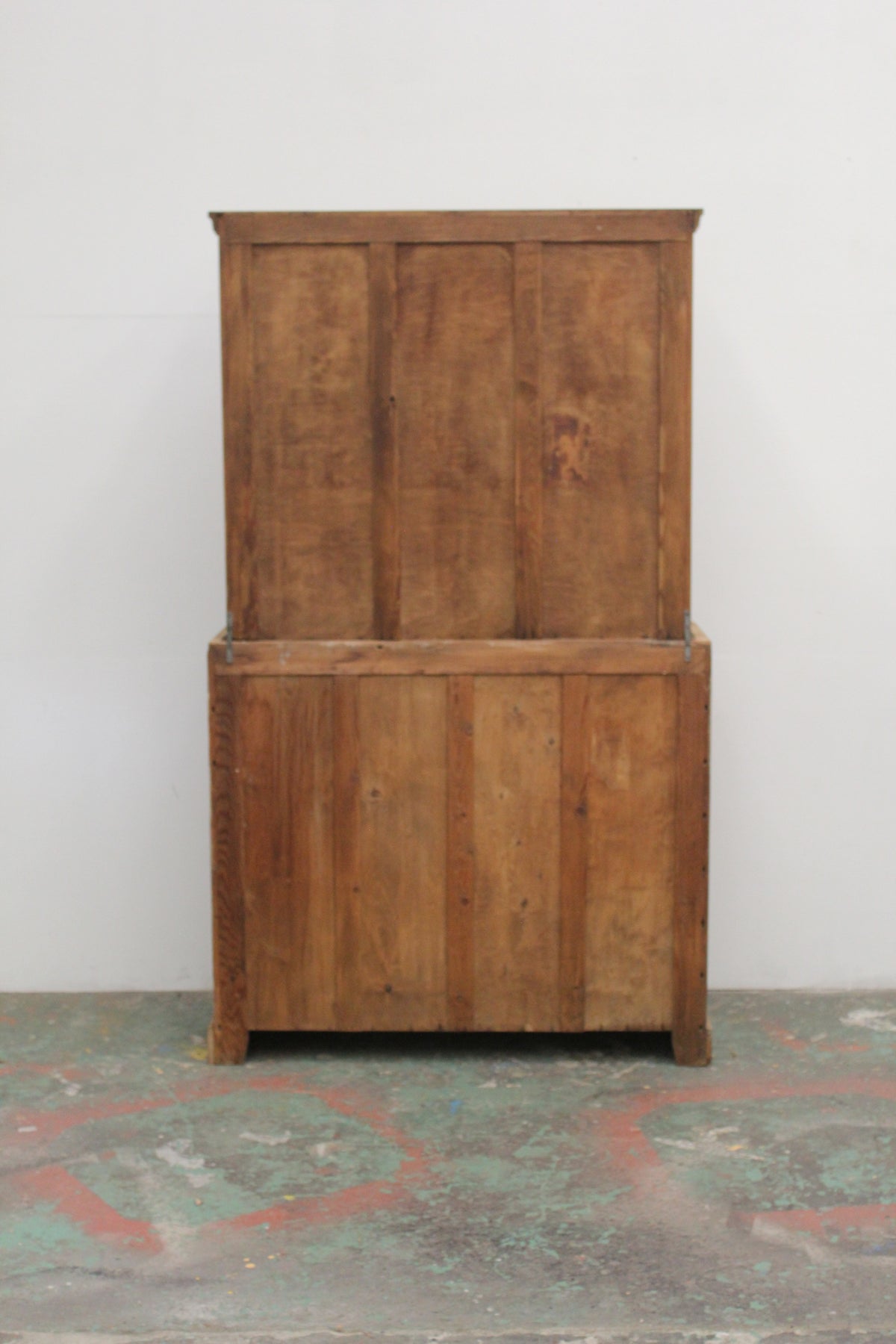 #1001 cabinet
