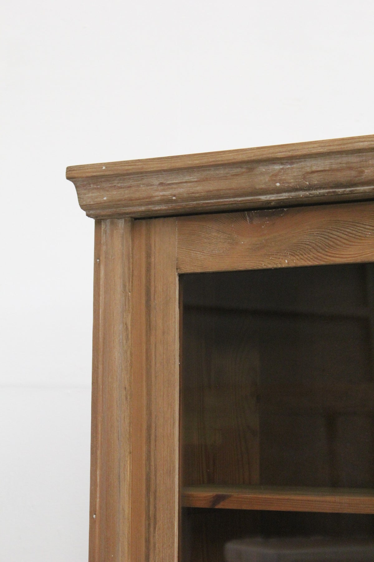 #1001 cabinet