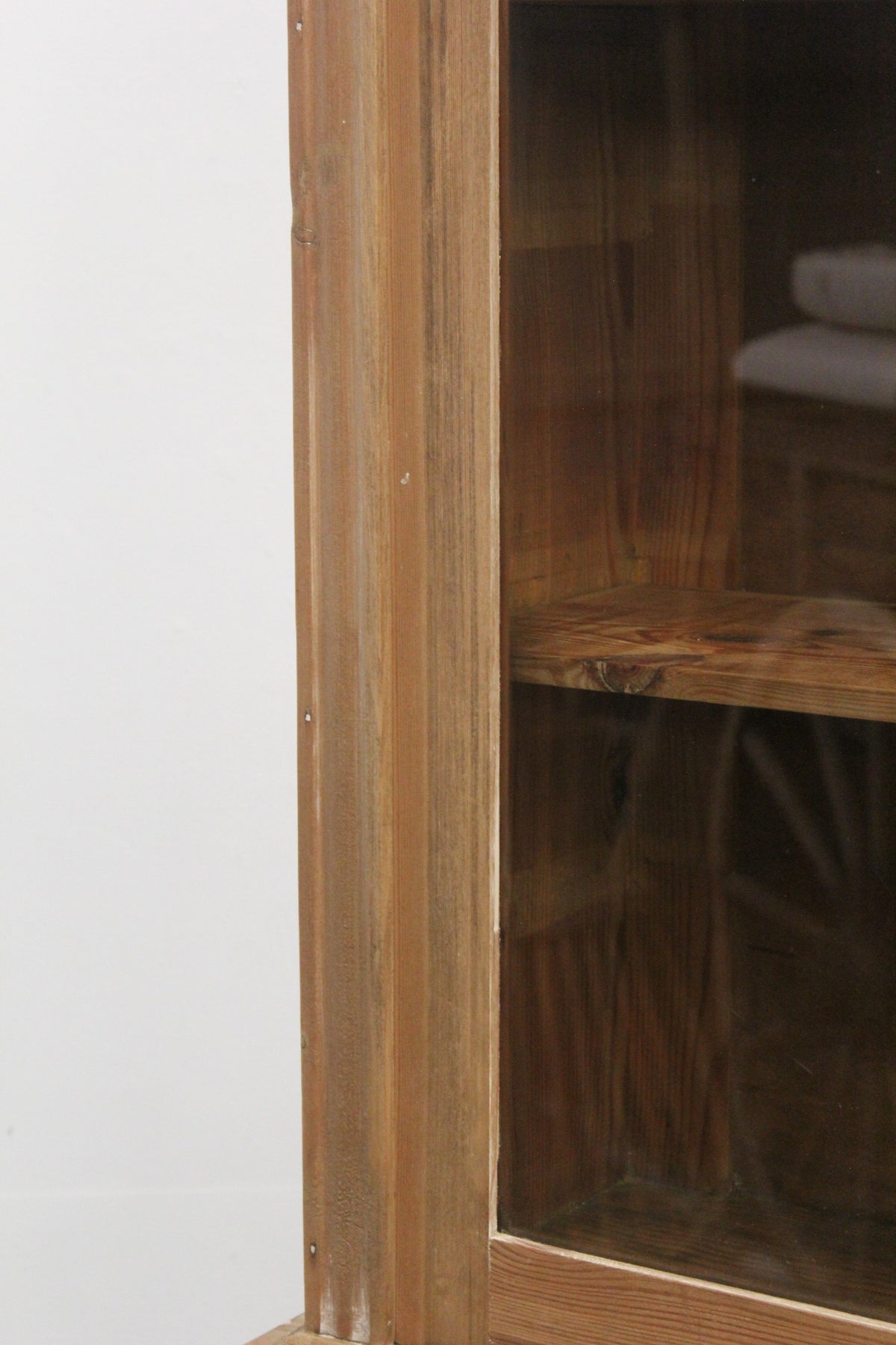#1001 cabinet