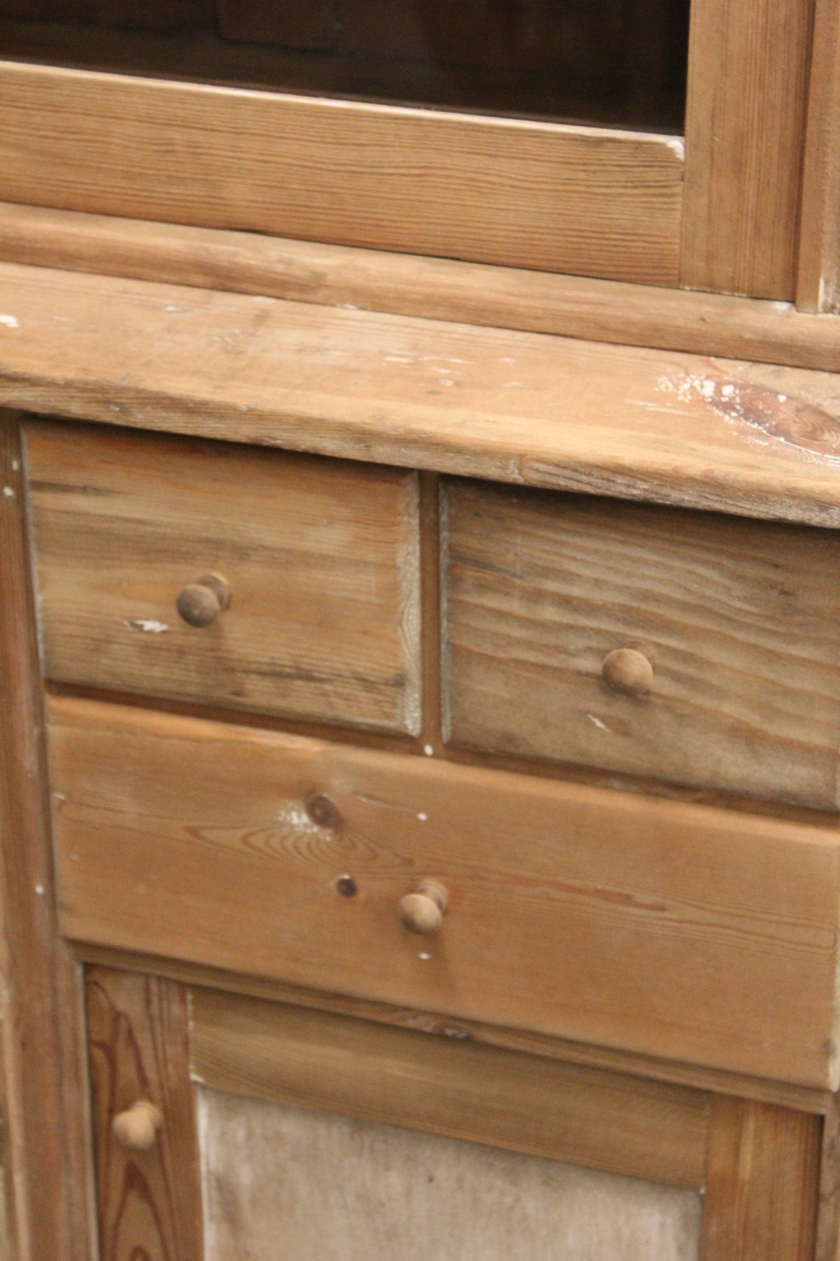 #1001 cabinet