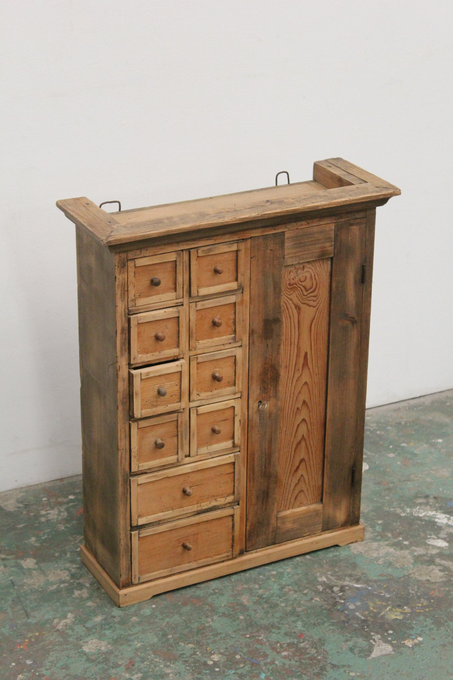 #1204 cabinet