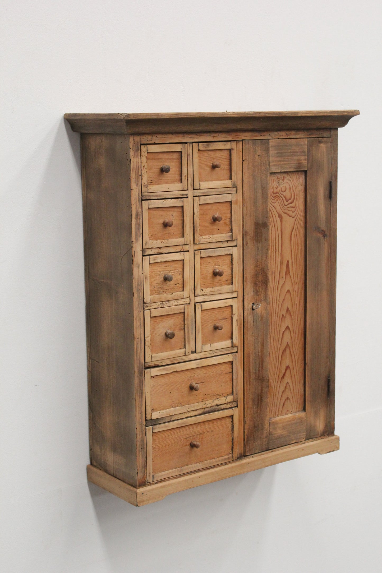 #1204 cabinet