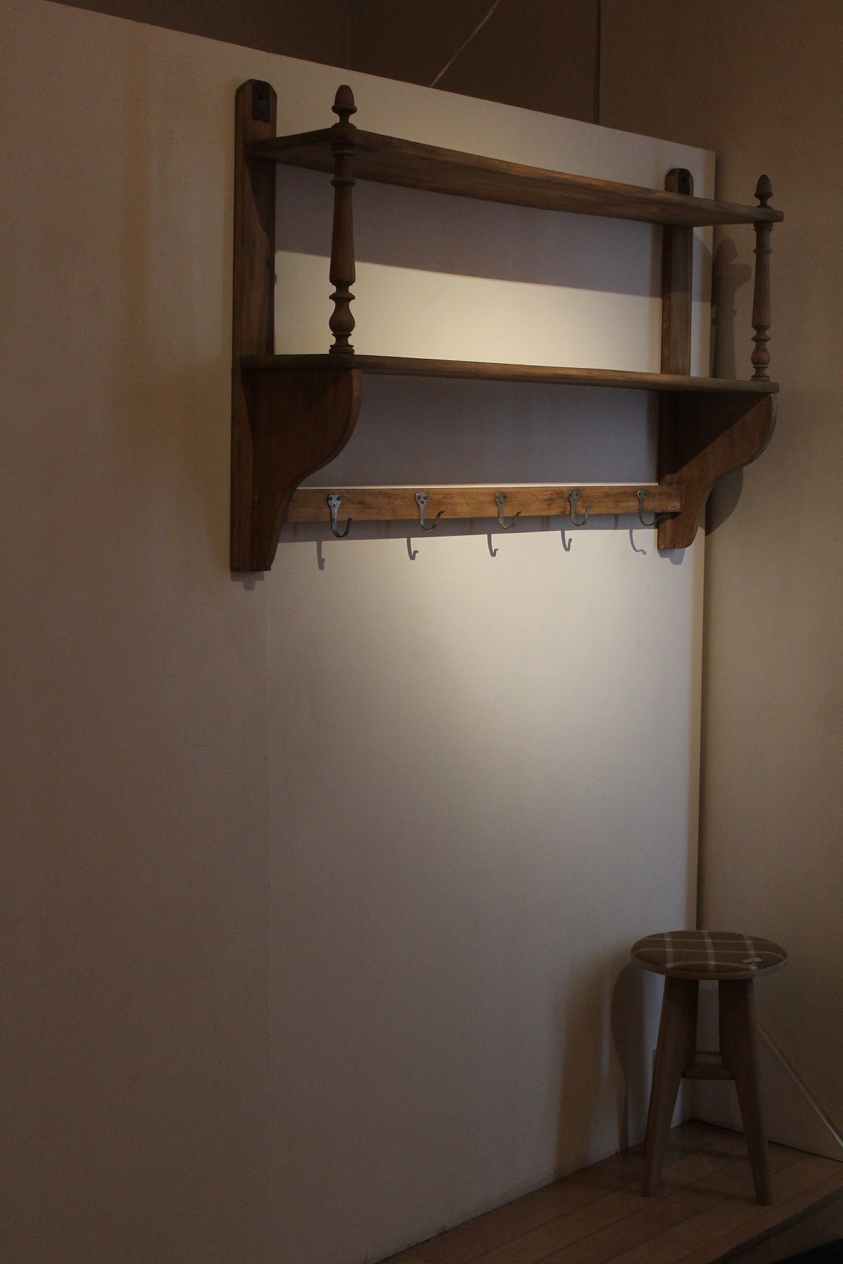 #0571 wall shelf