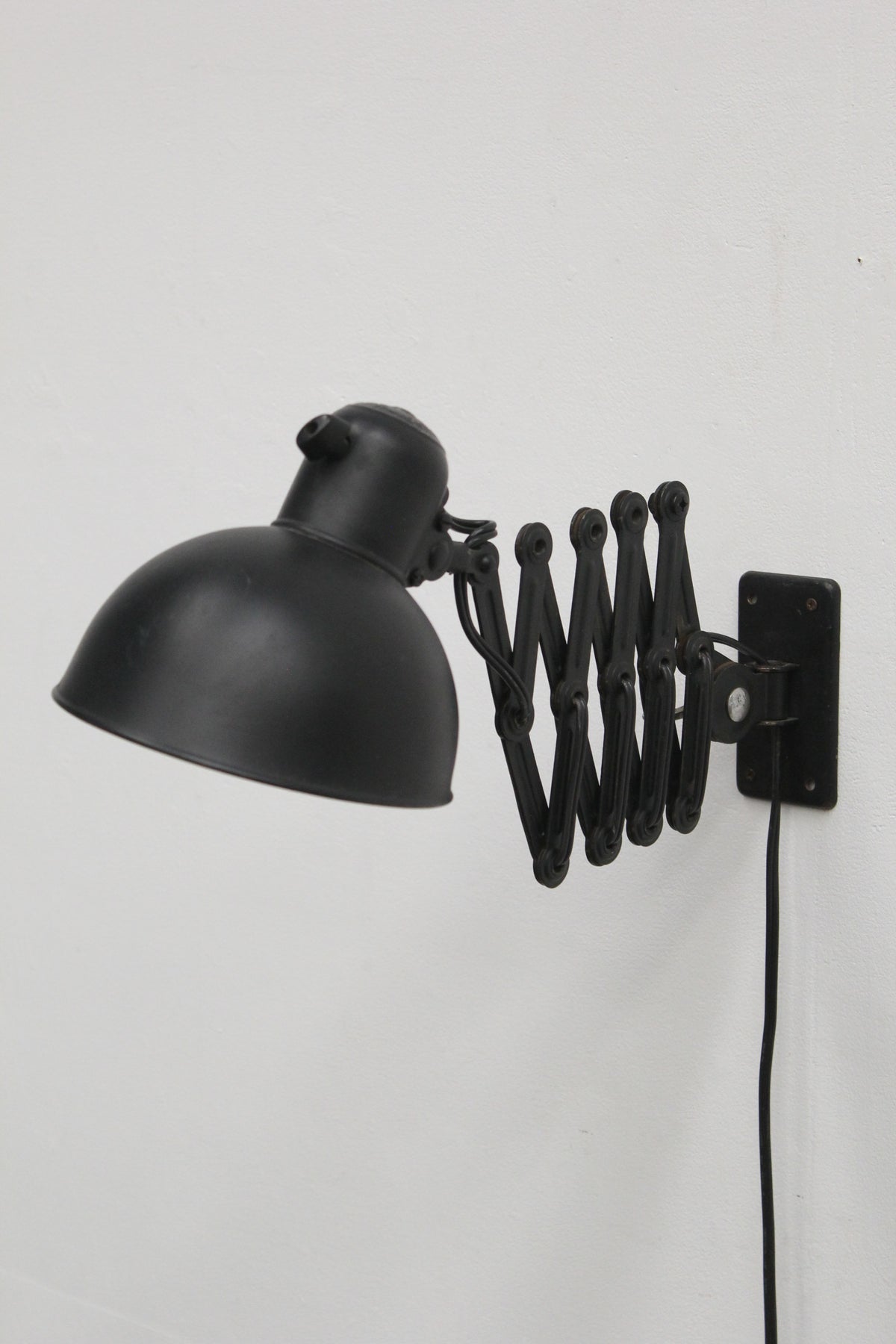 #1205 Kaiser Idell lamp
