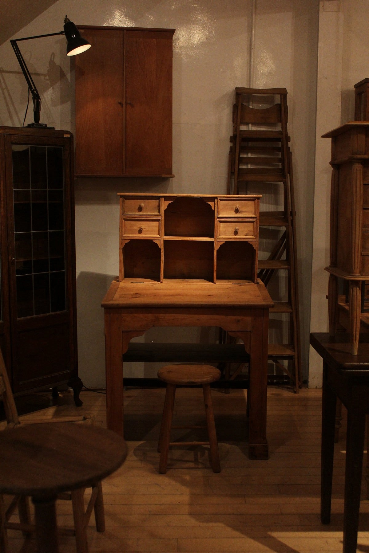 #0648 desk
