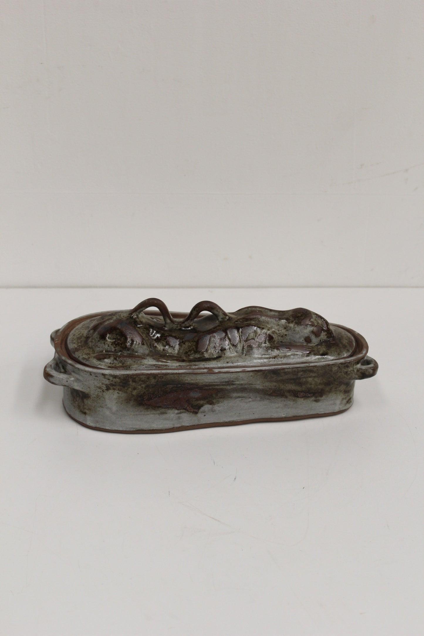 #1528 pottery casserole
