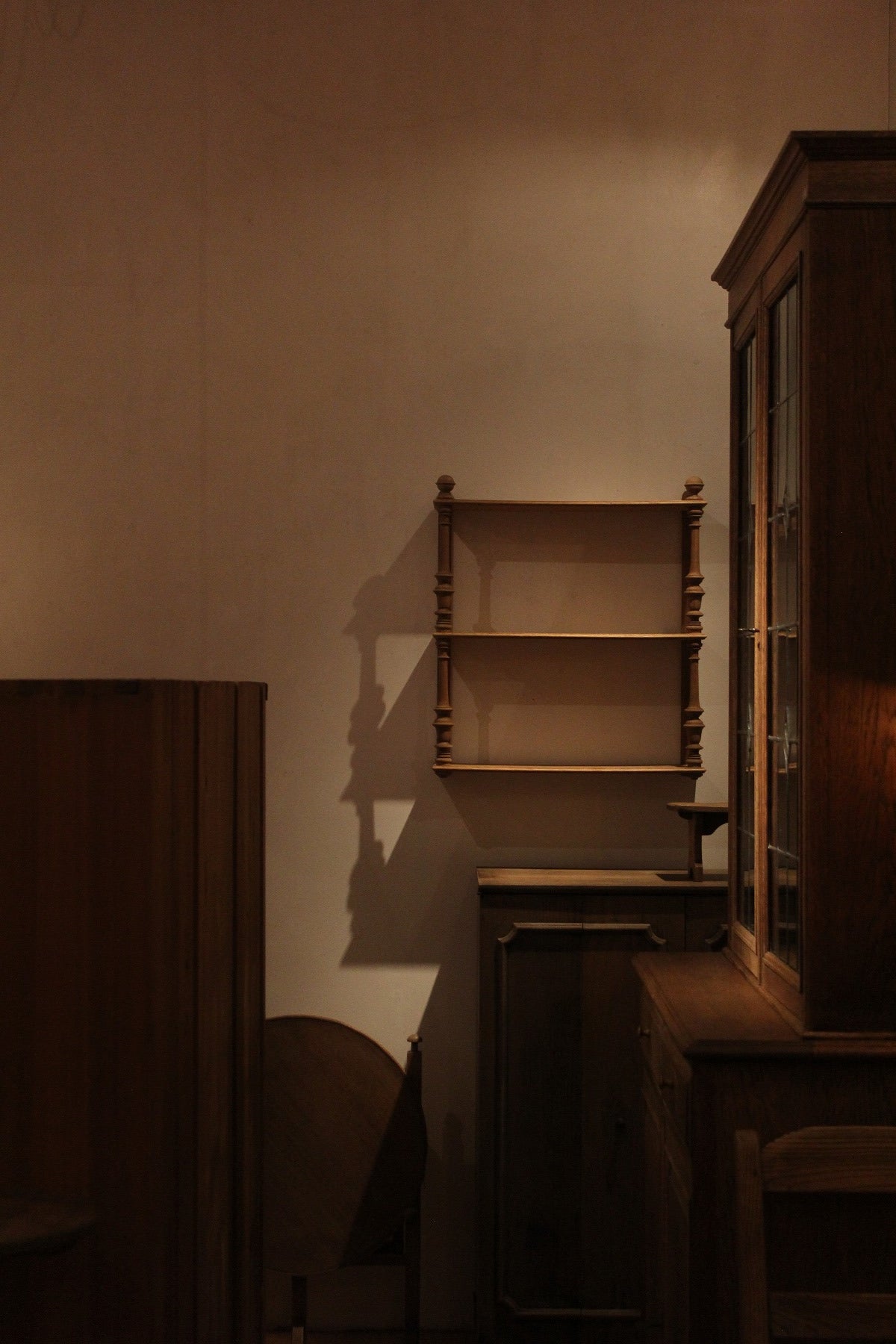 #0565 shelf