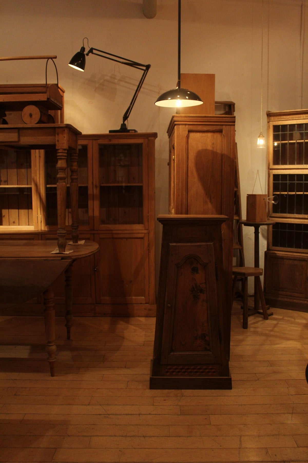 #0794 cabinet