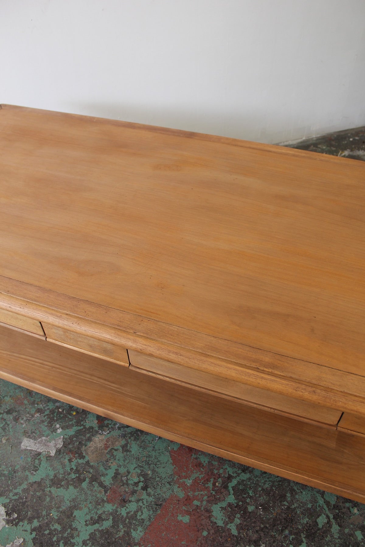 #0839 coffee table