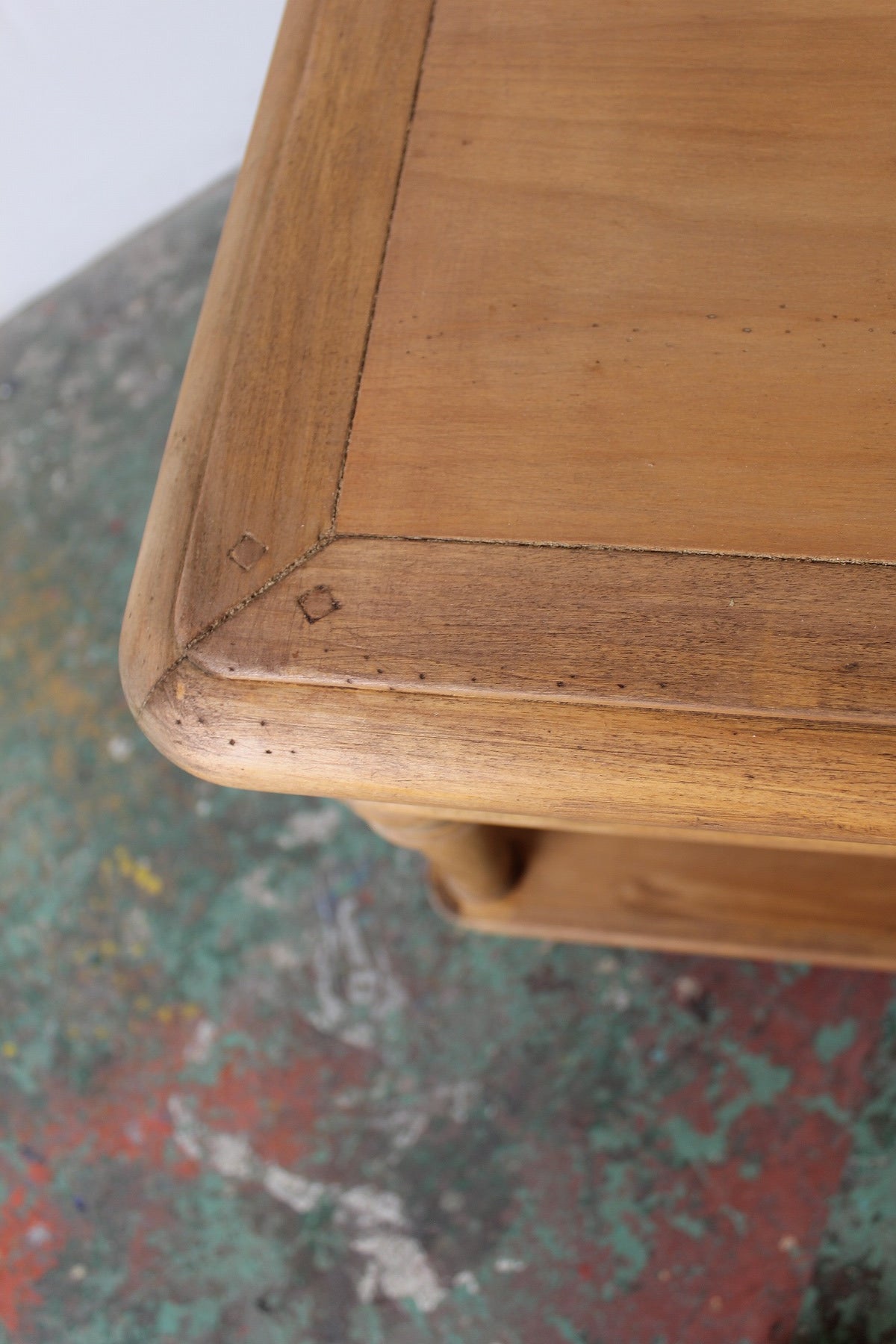 #0839 coffee table