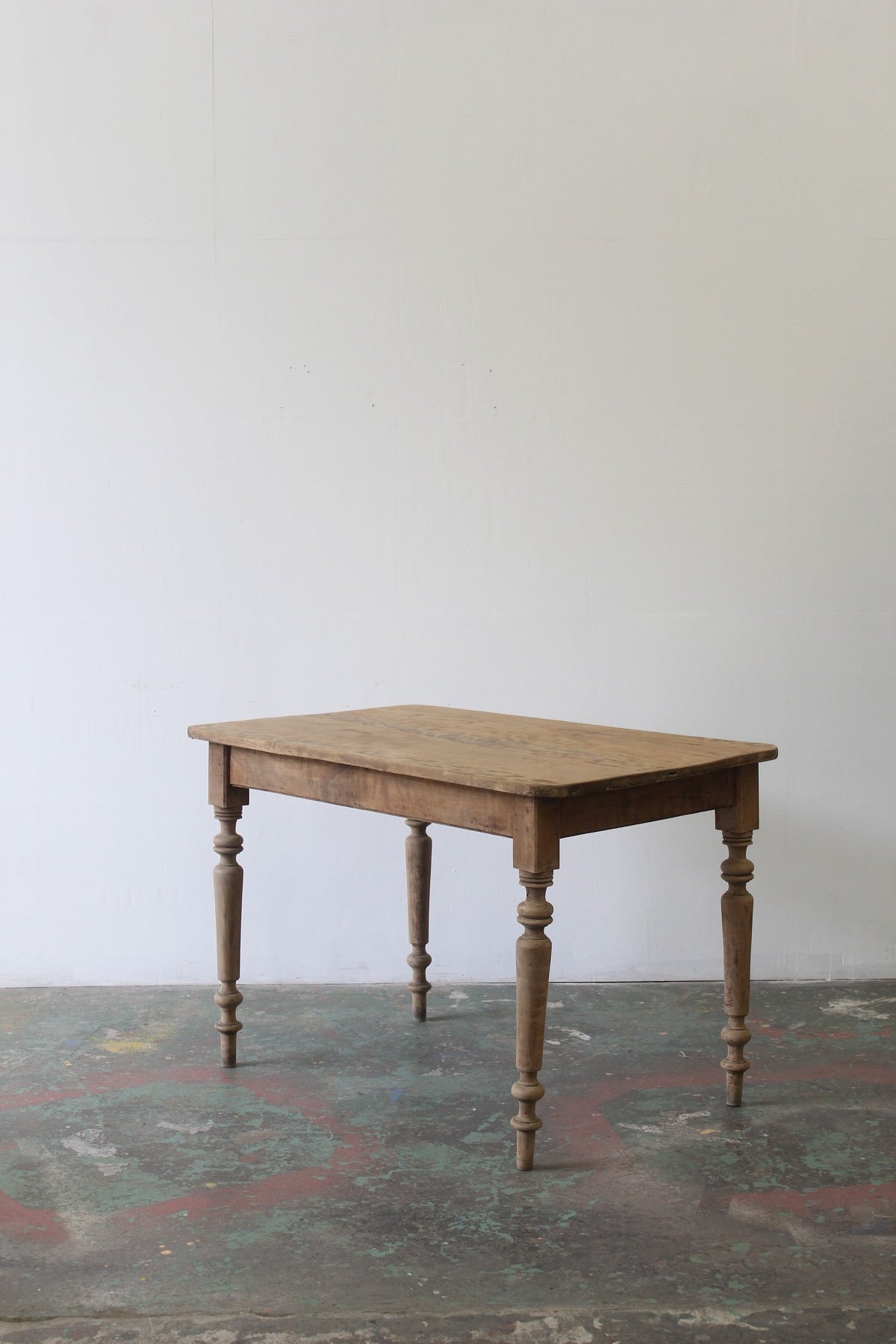 #0840 table