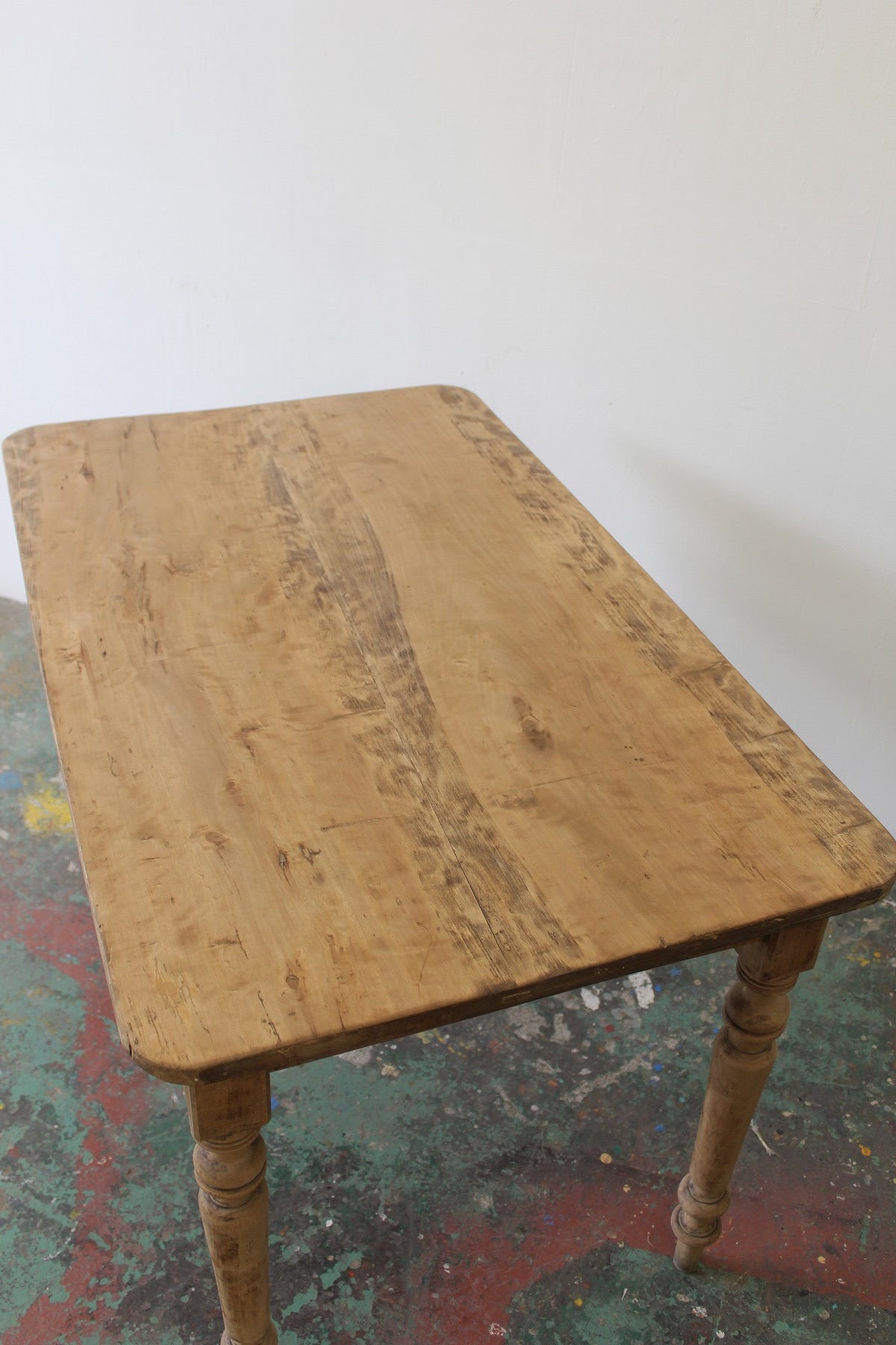 #0840 table