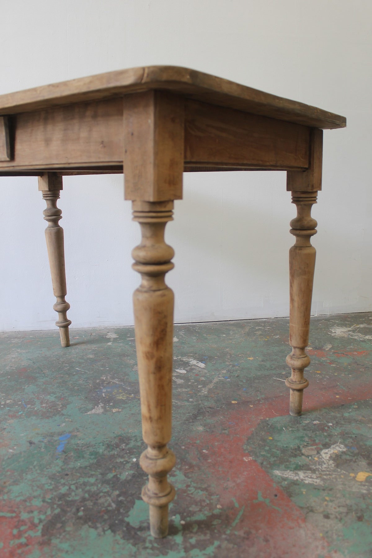 #0840 table