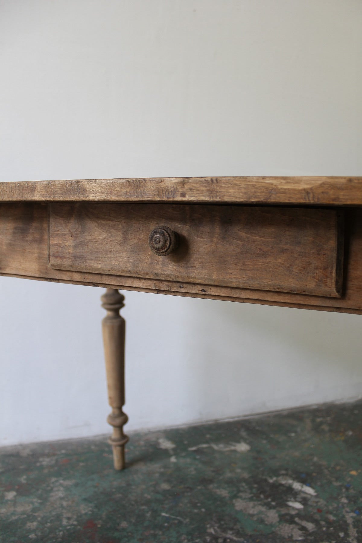 #0840 table