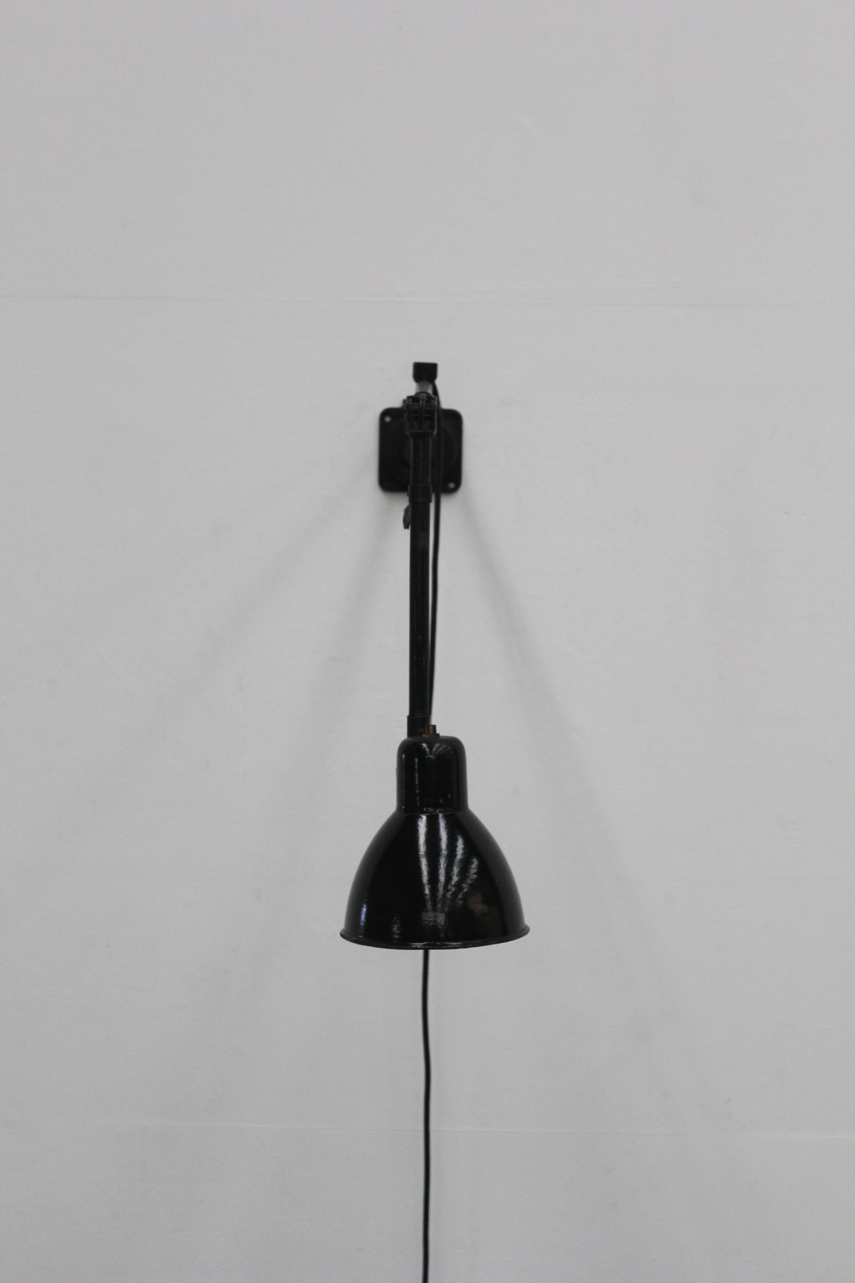 #1203 Kandem lamp