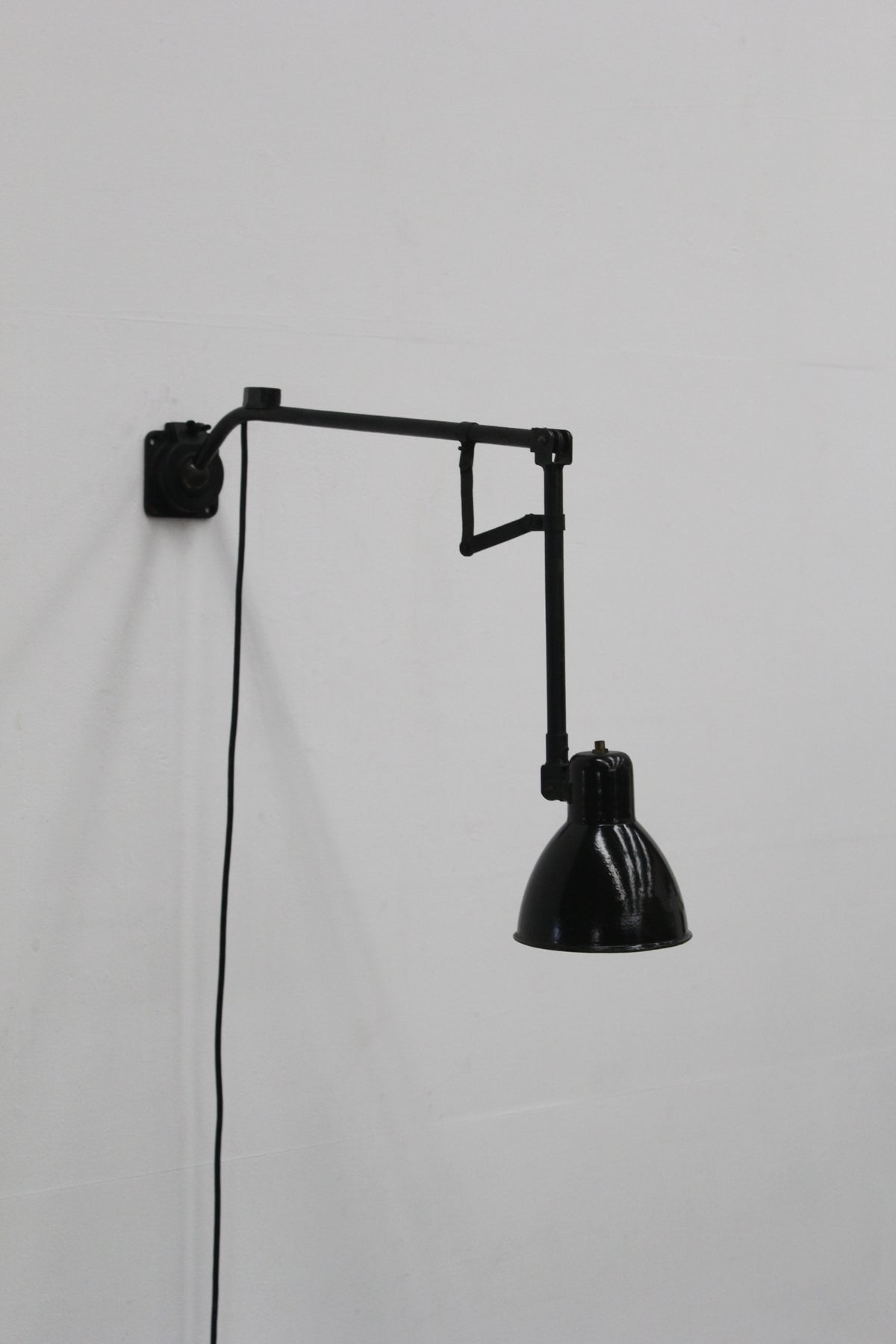 #1203 Kandem lamp