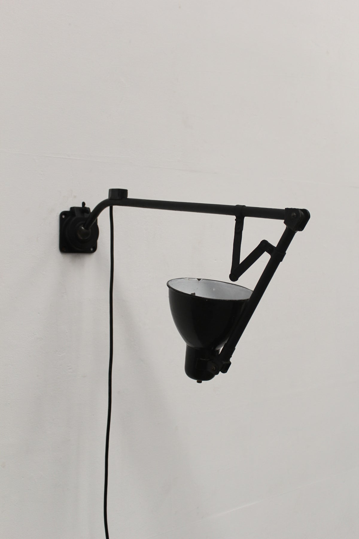 #1203 Kandem lamp