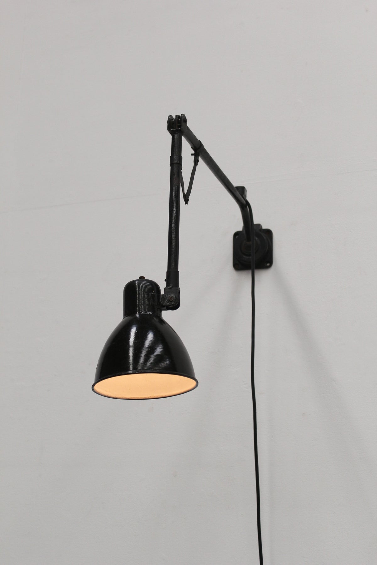 #1203 Kandem lamp