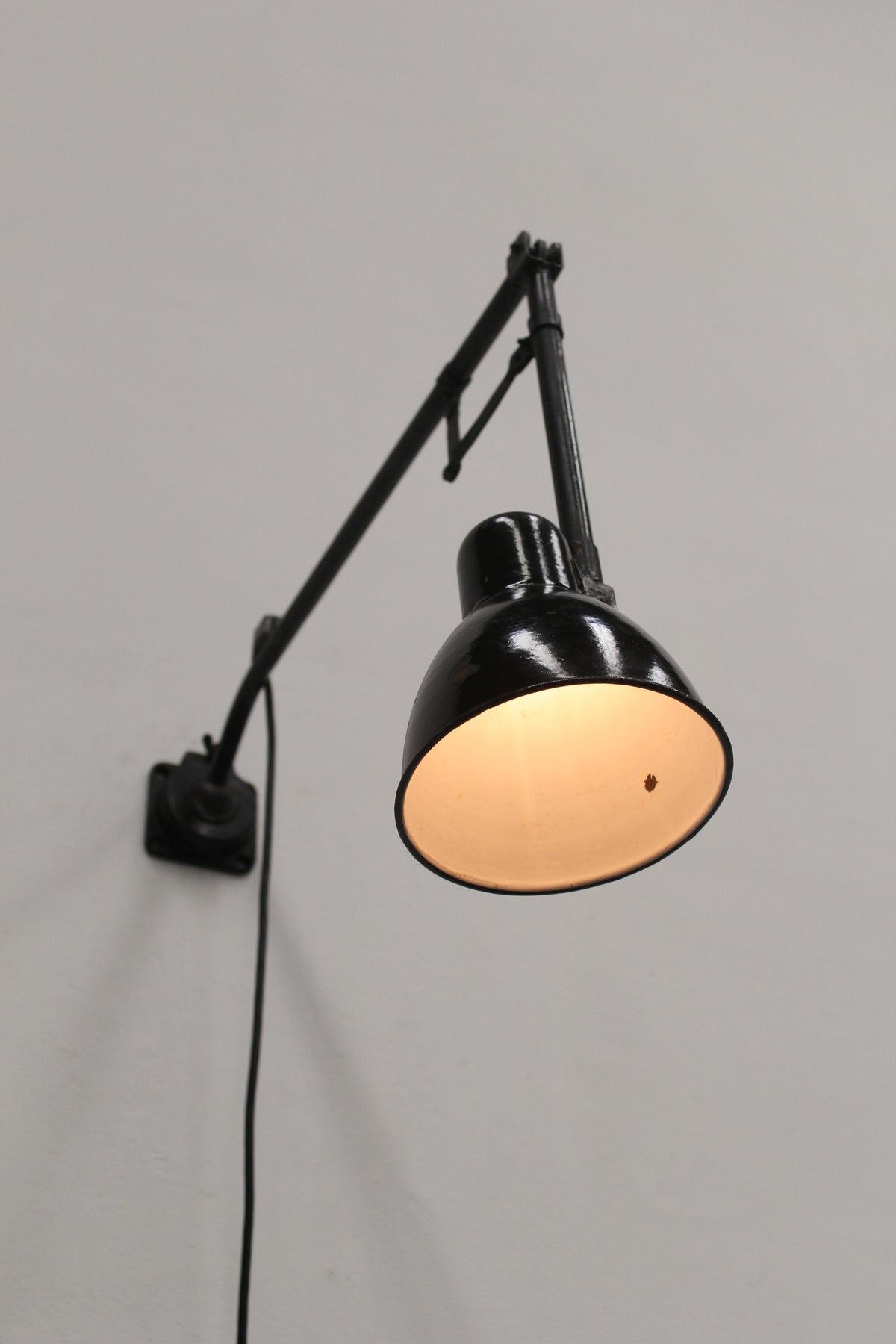 #1203 Kandem lamp