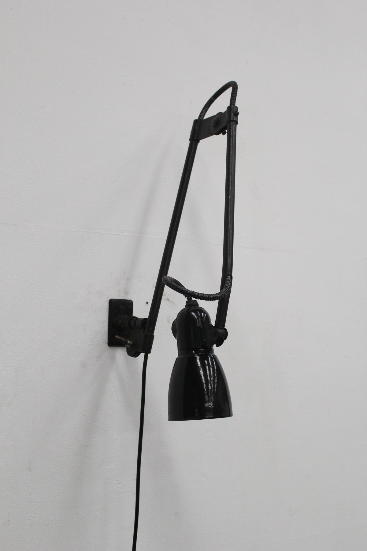 #1253 Kaiser Idell lamp