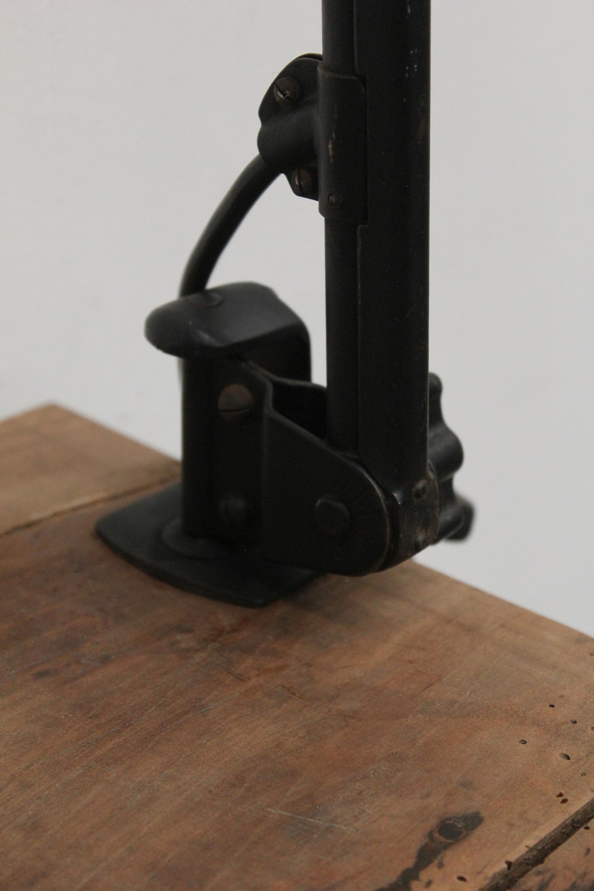 #1550 Midgard lamp