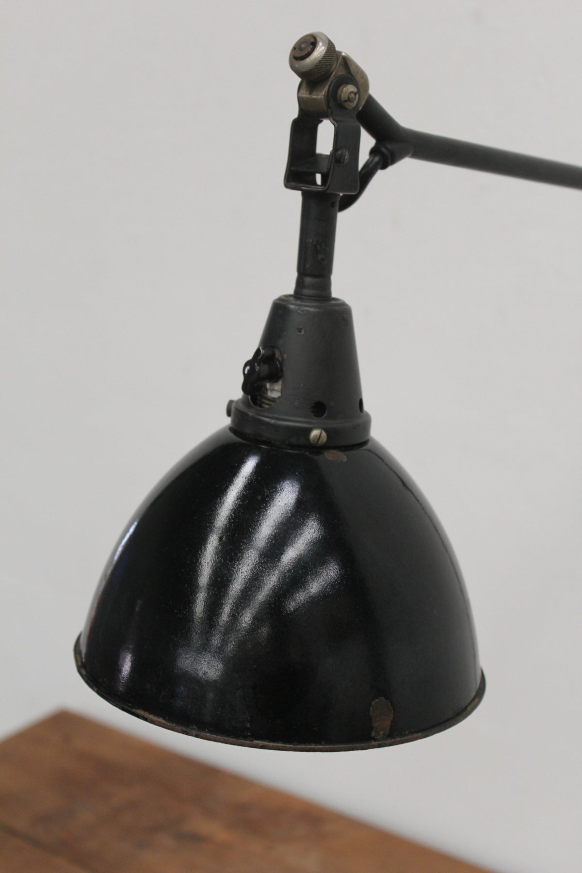 #1550 Midgard lamp