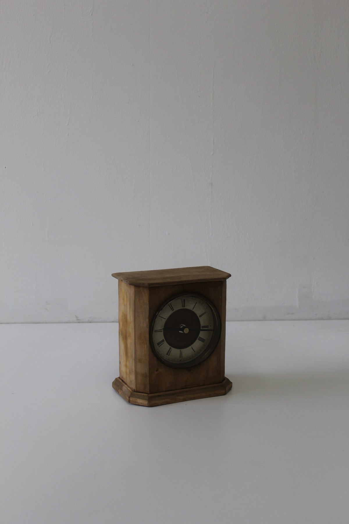 #0852 clock