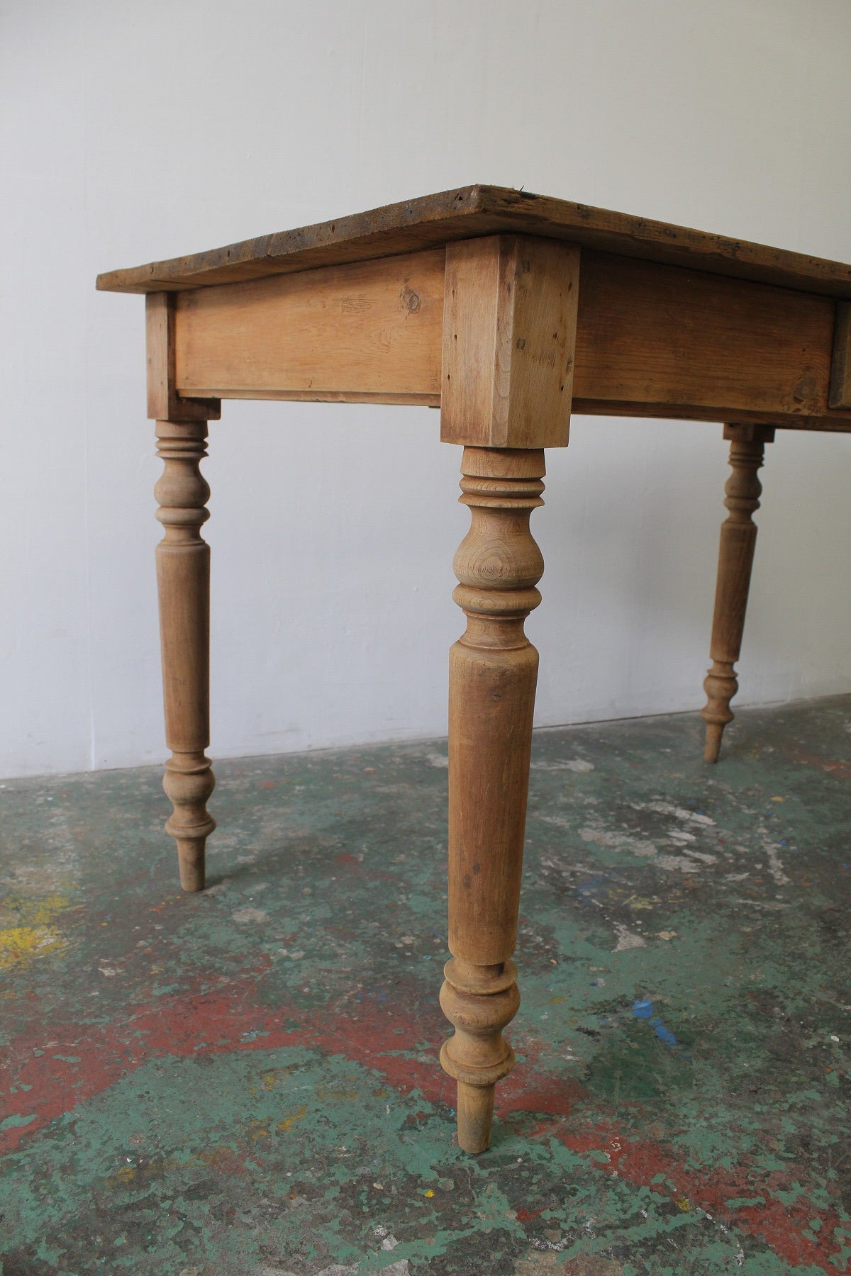 #0854 table