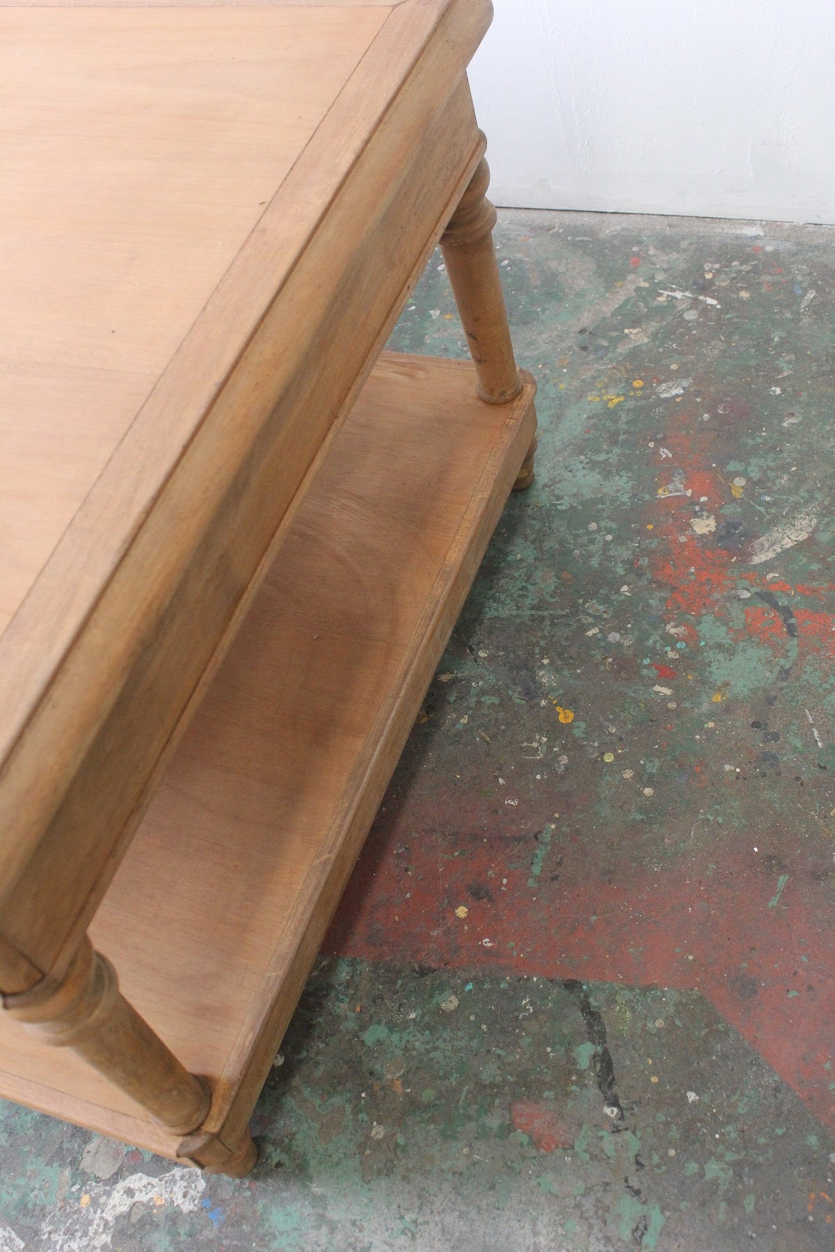 #0839 coffee table