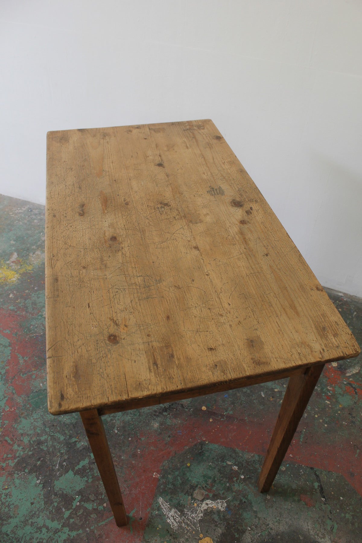 #0857 table
