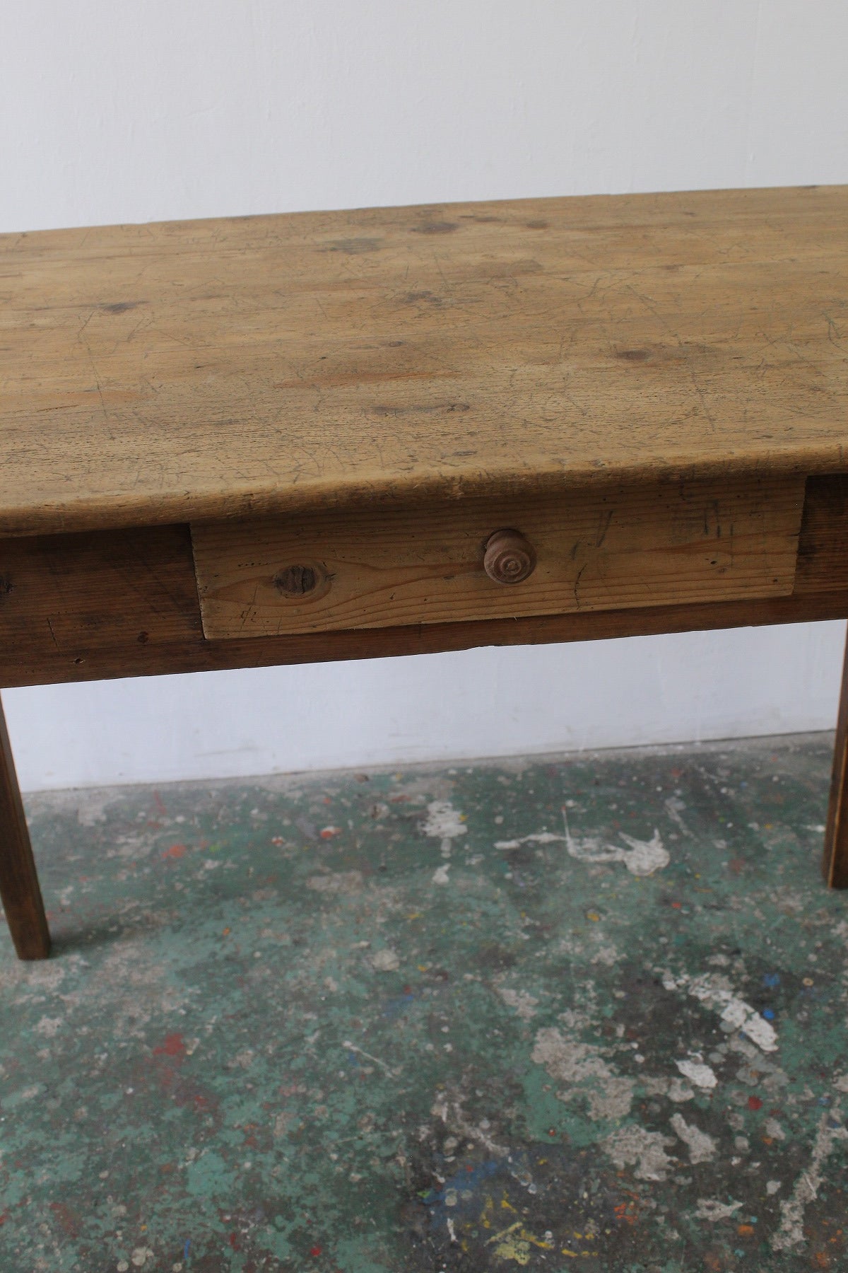 #0857 table