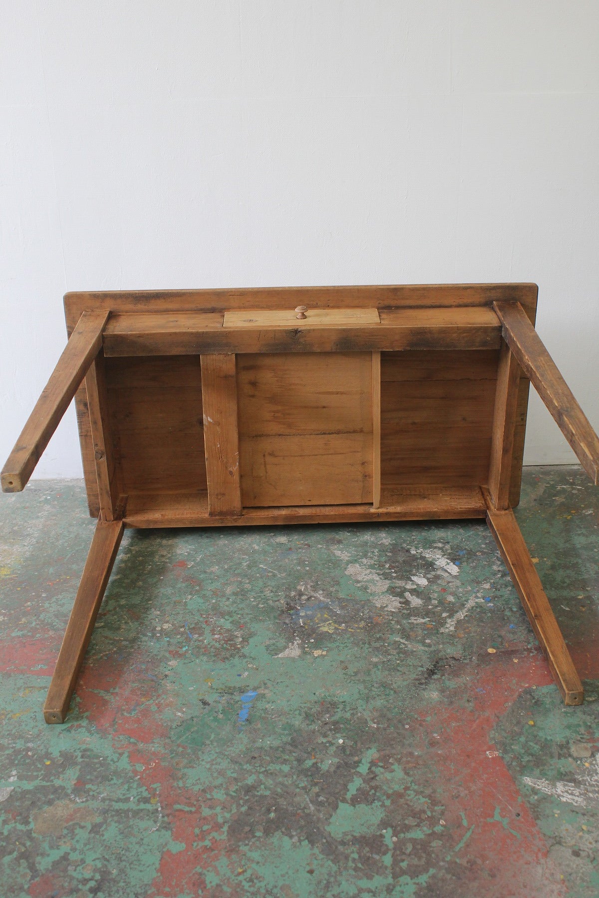 #0857 table