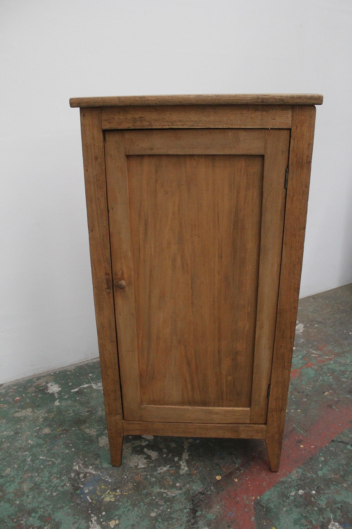 #0858 cabinet