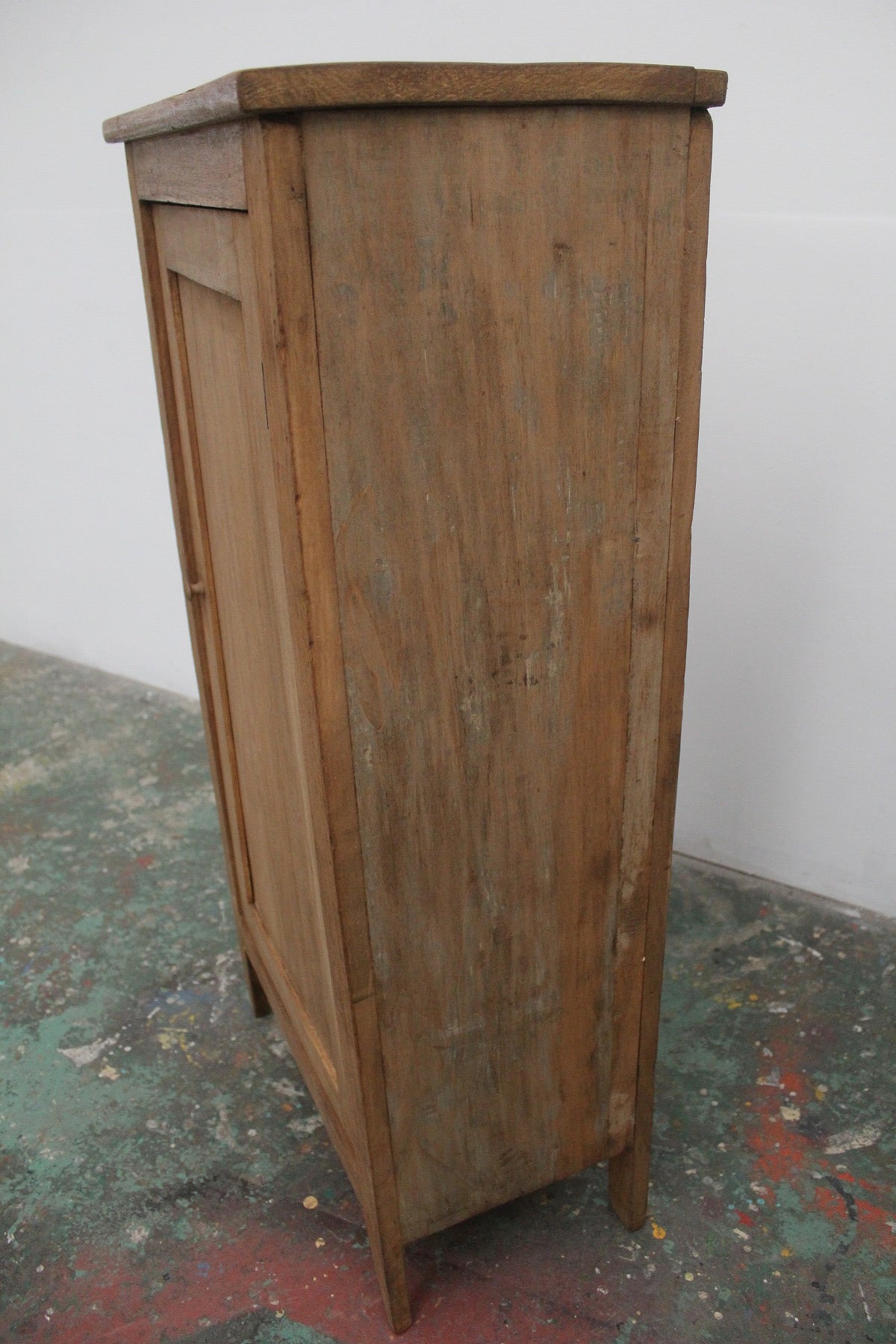 #0858 cabinet