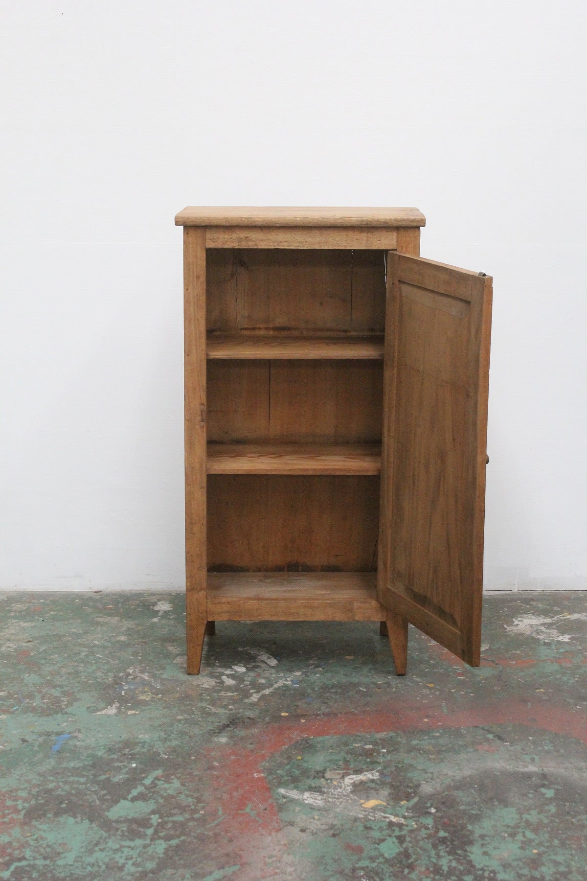 #0858 cabinet
