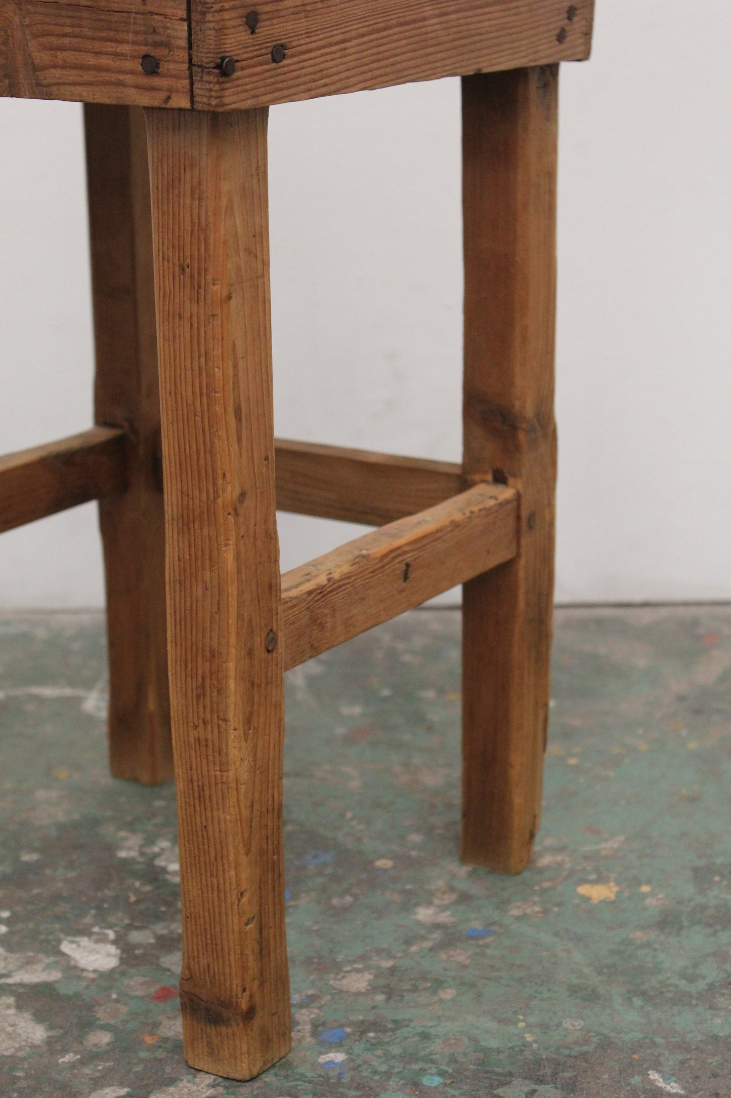 #1292 high stool
