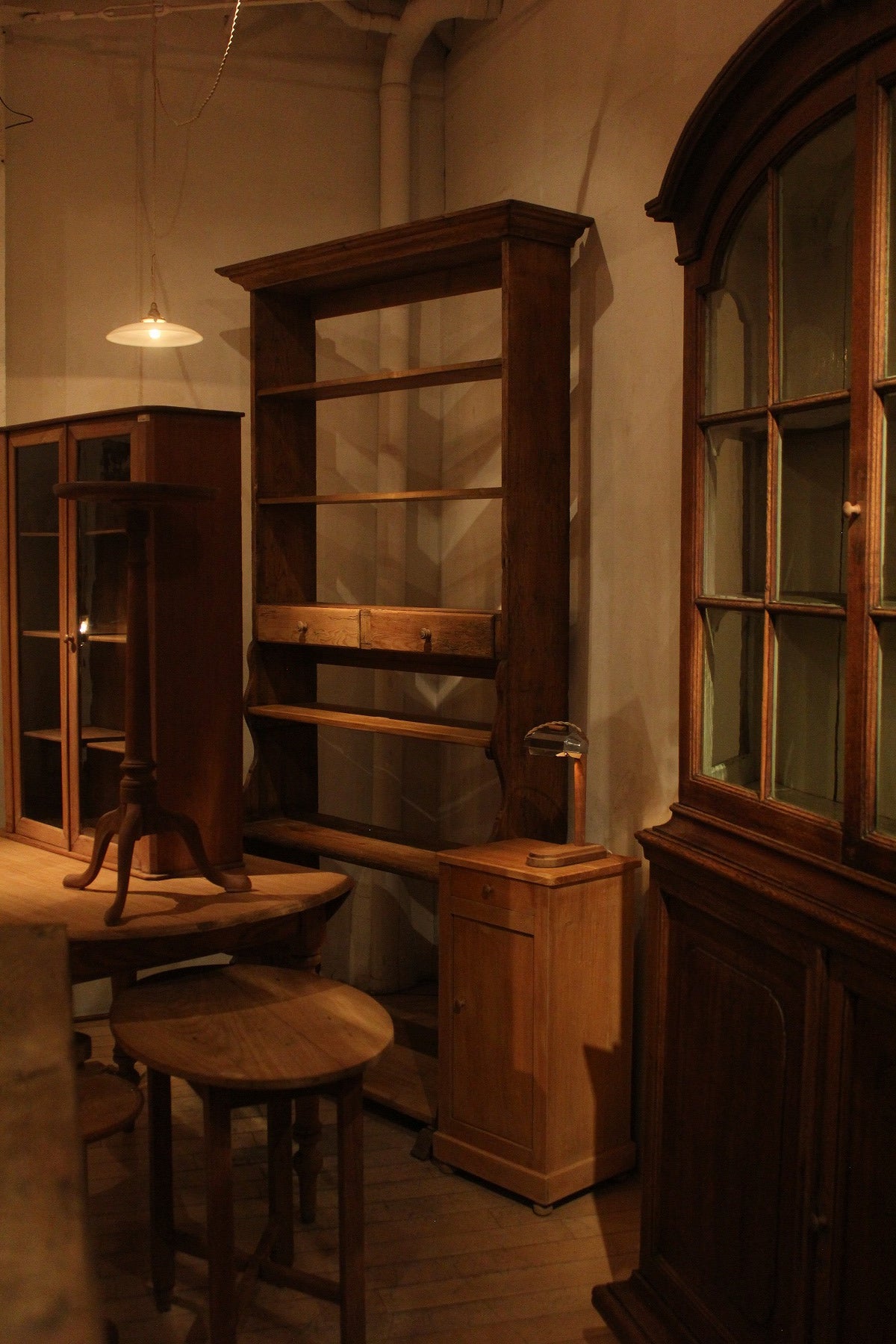 #0802 shelf