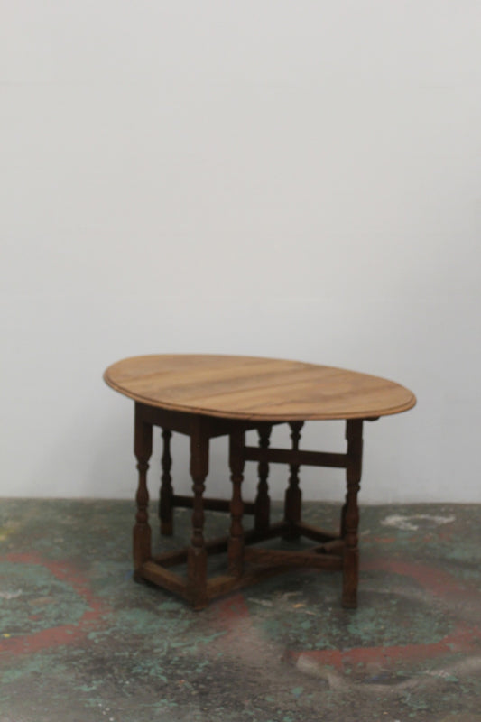 #0864 gateleg table