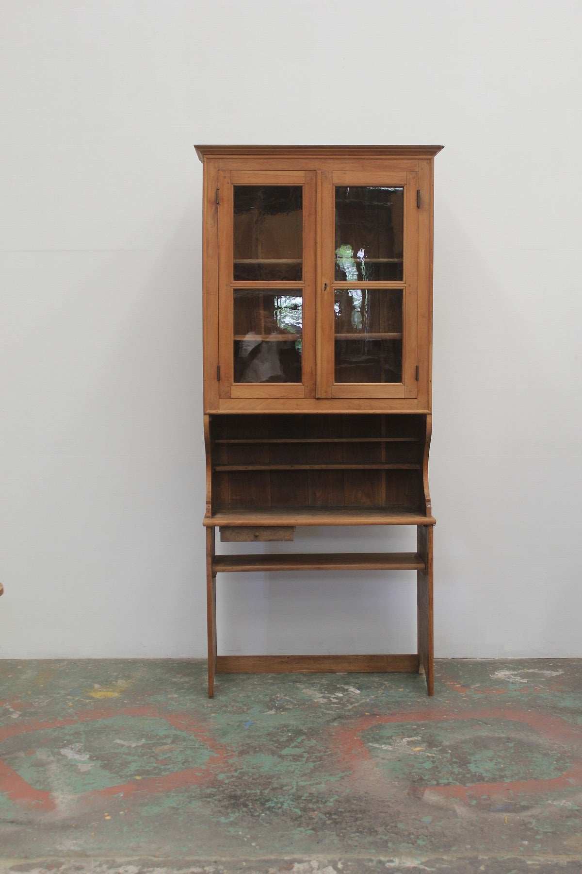 #0868 cupboard