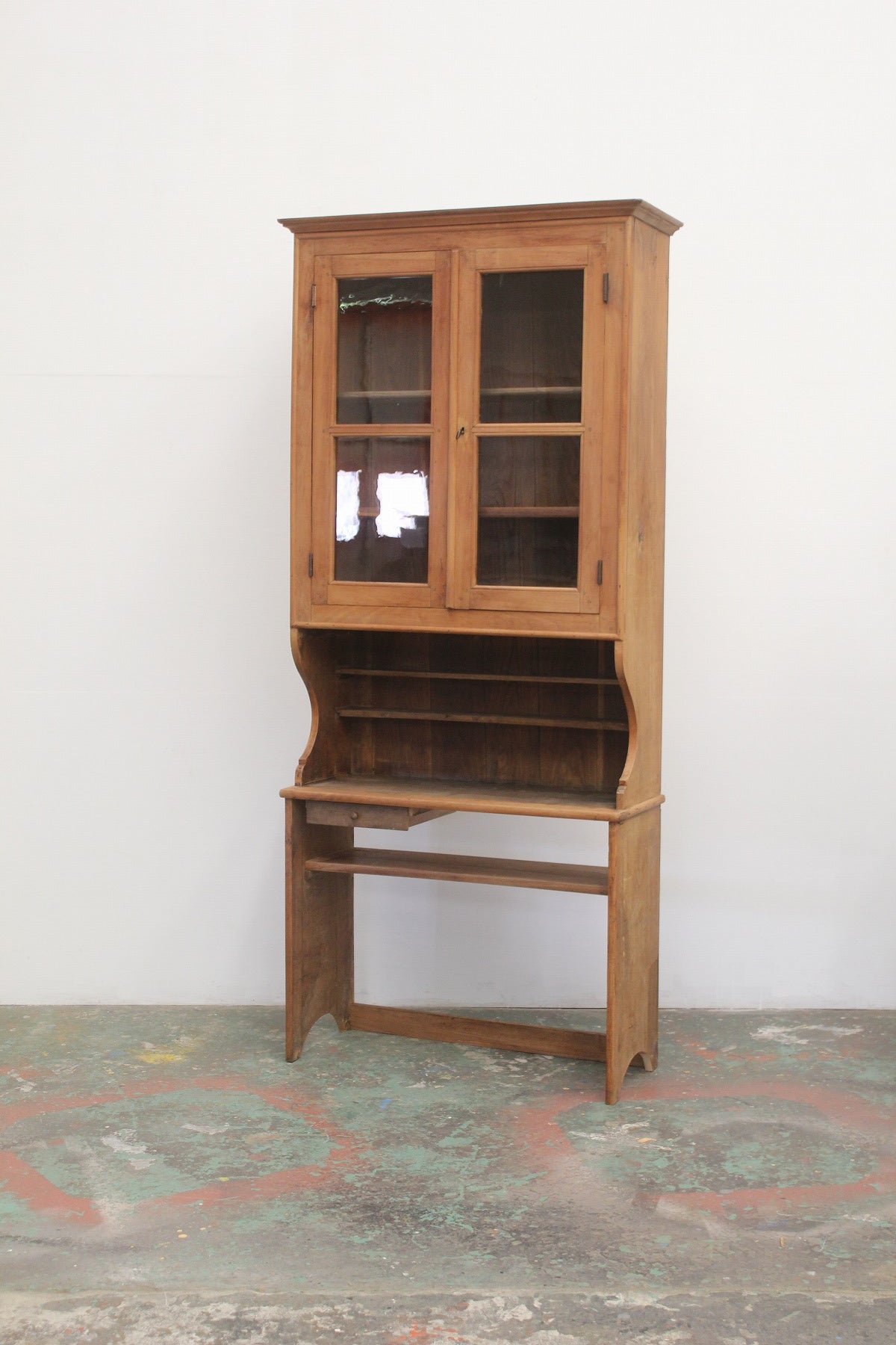 #0868 cupboard