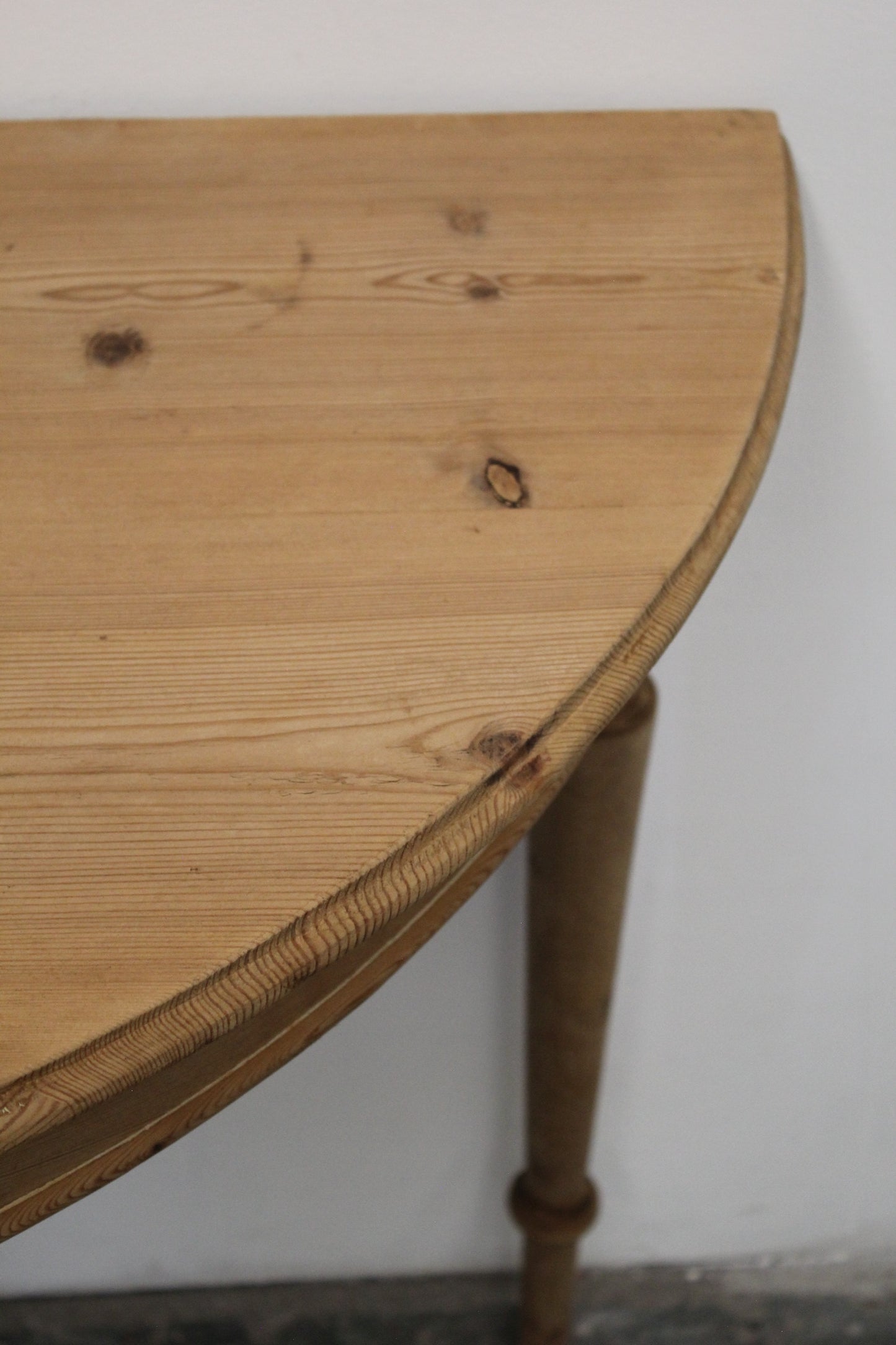 #1002 console table