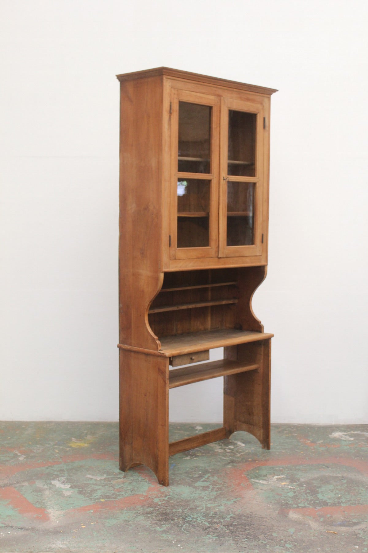 #0868 cupboard