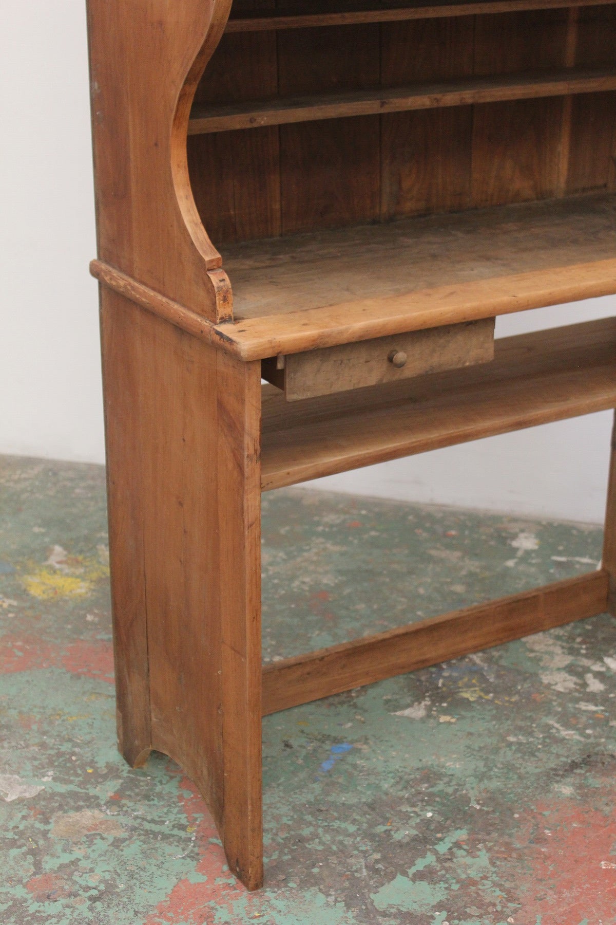 #0868 cupboard