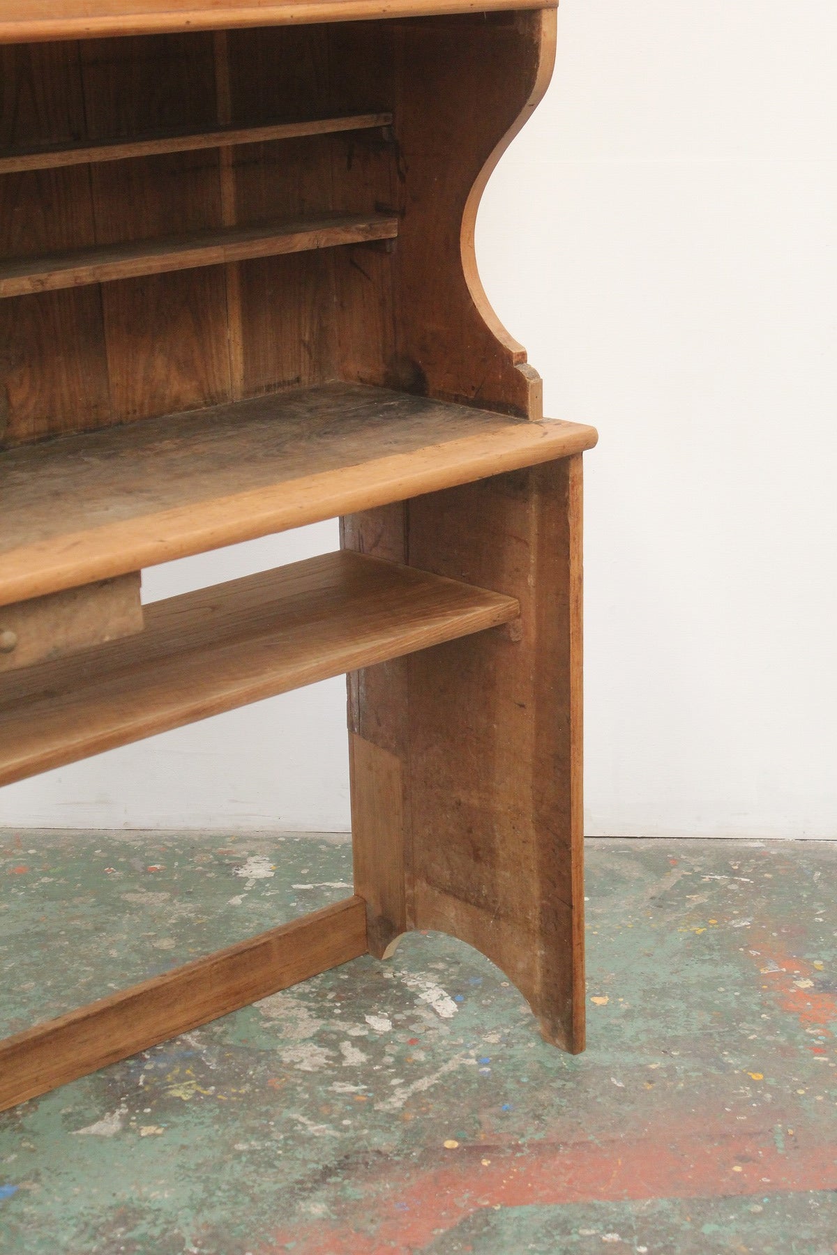#0868 cupboard