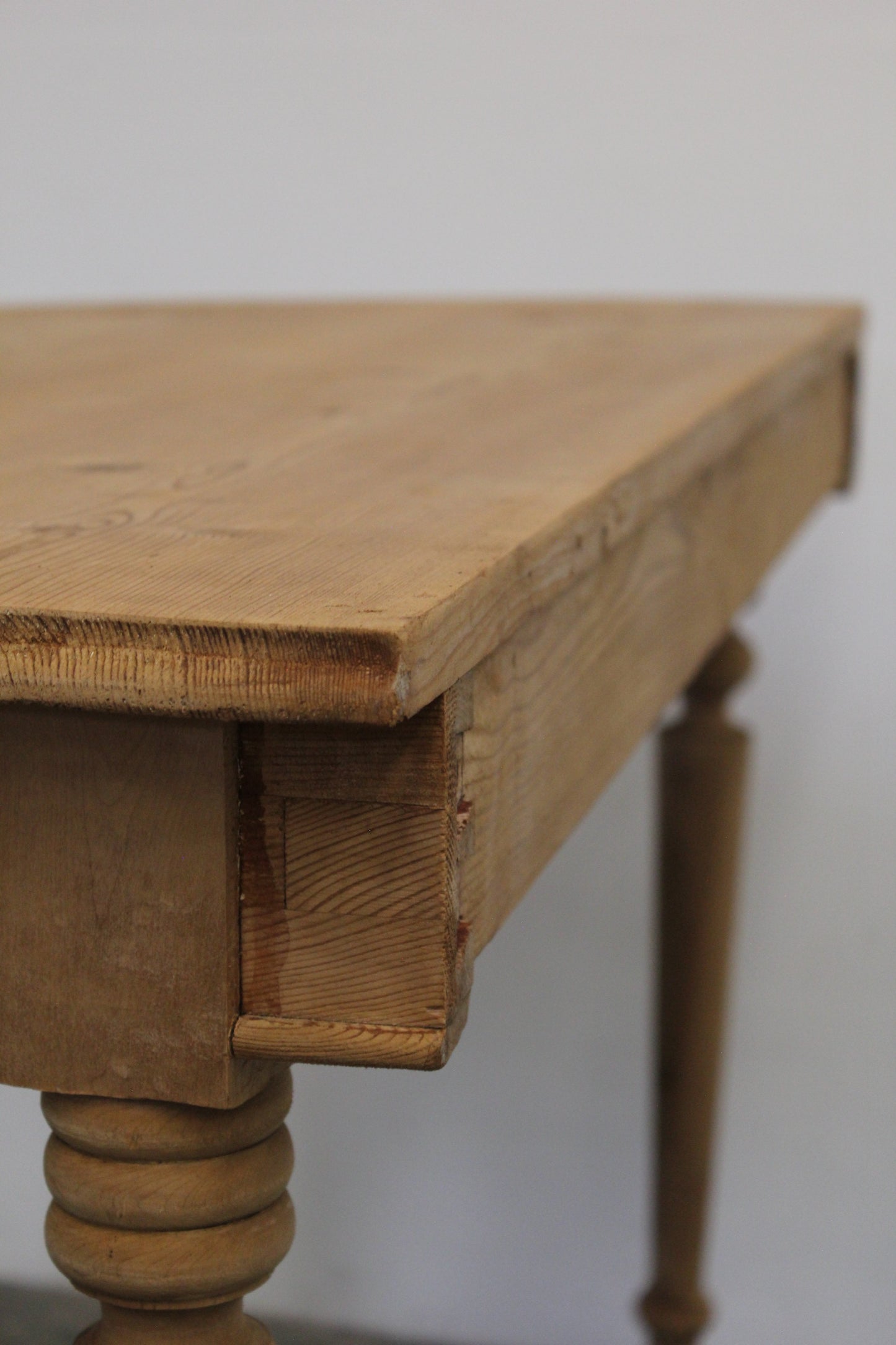 #1002 console table