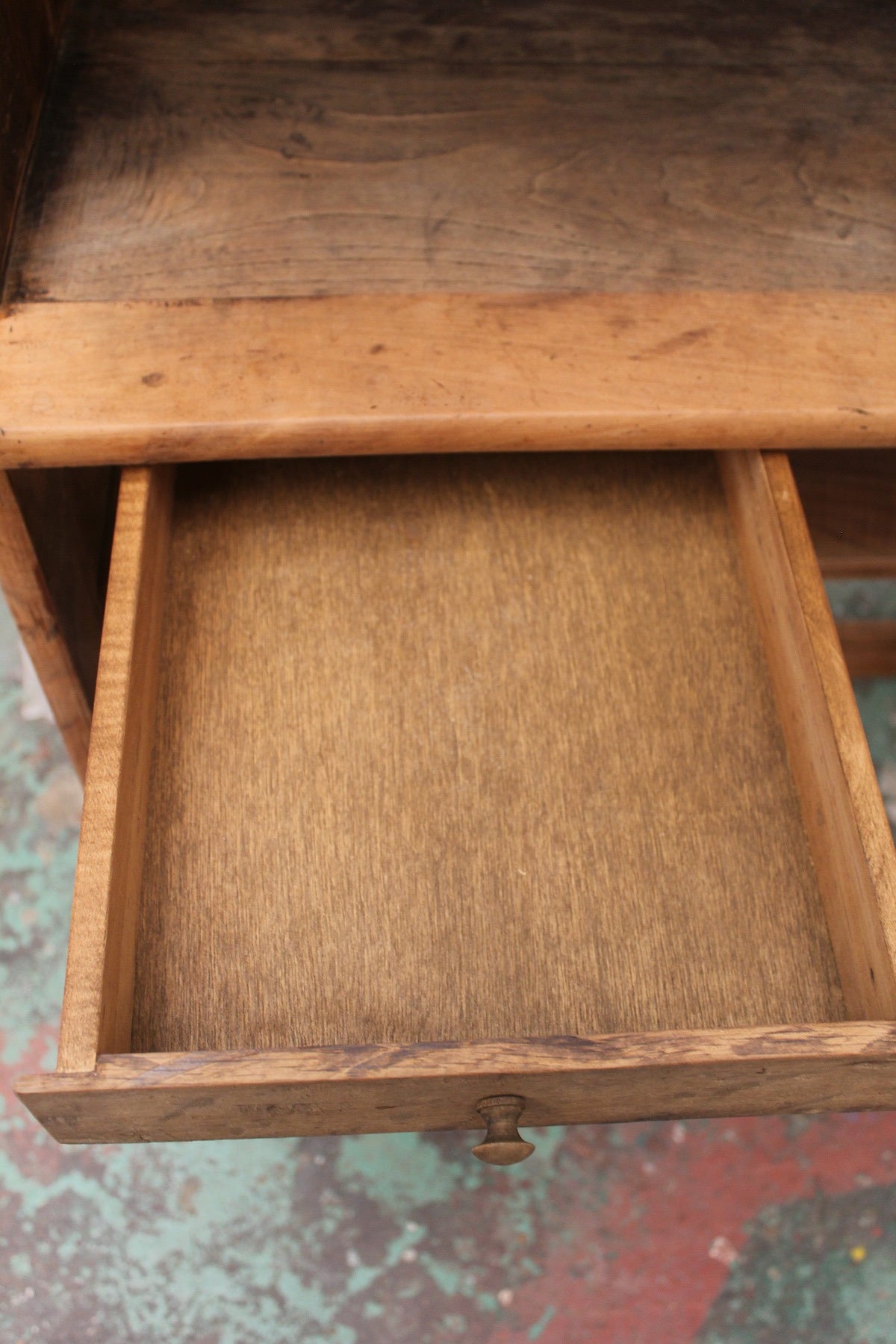 #0868 cupboard