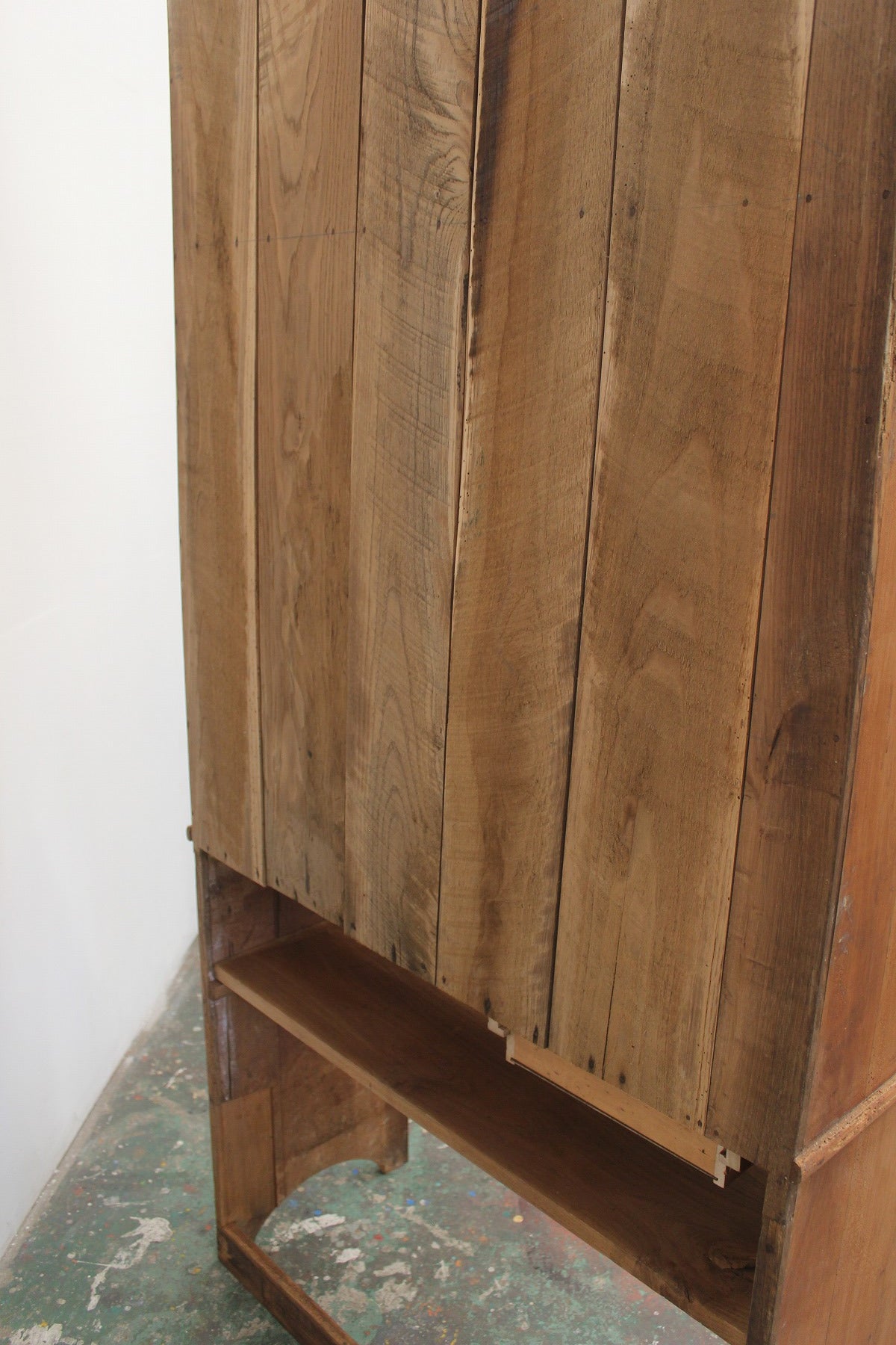 #0868 cupboard