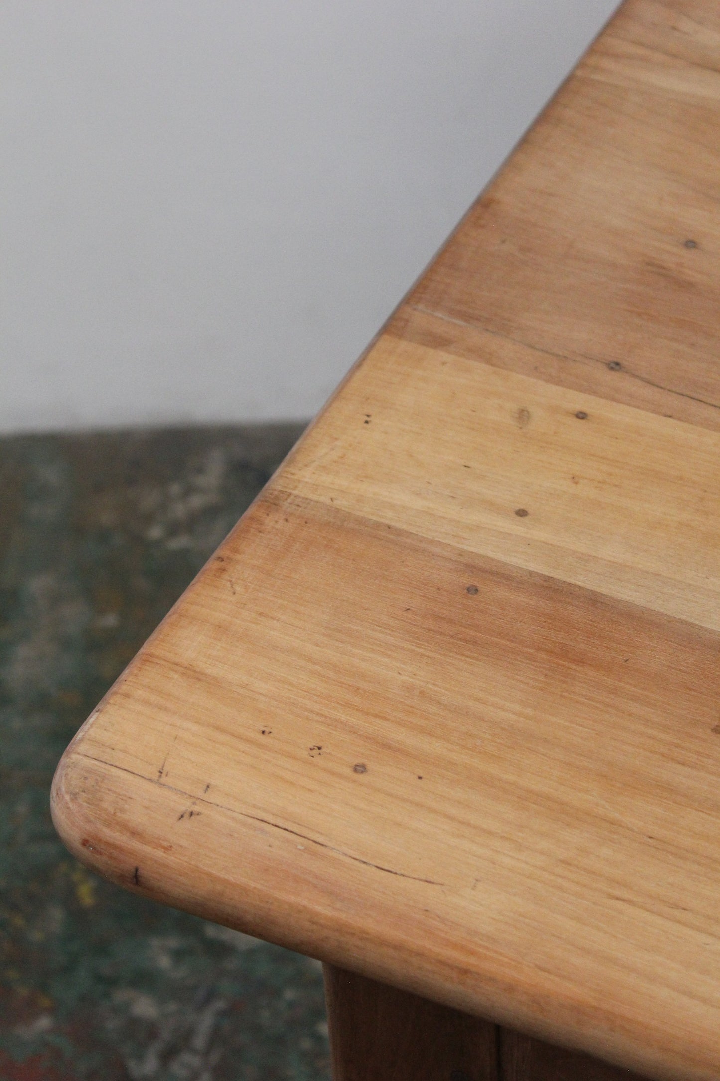 #1268 table