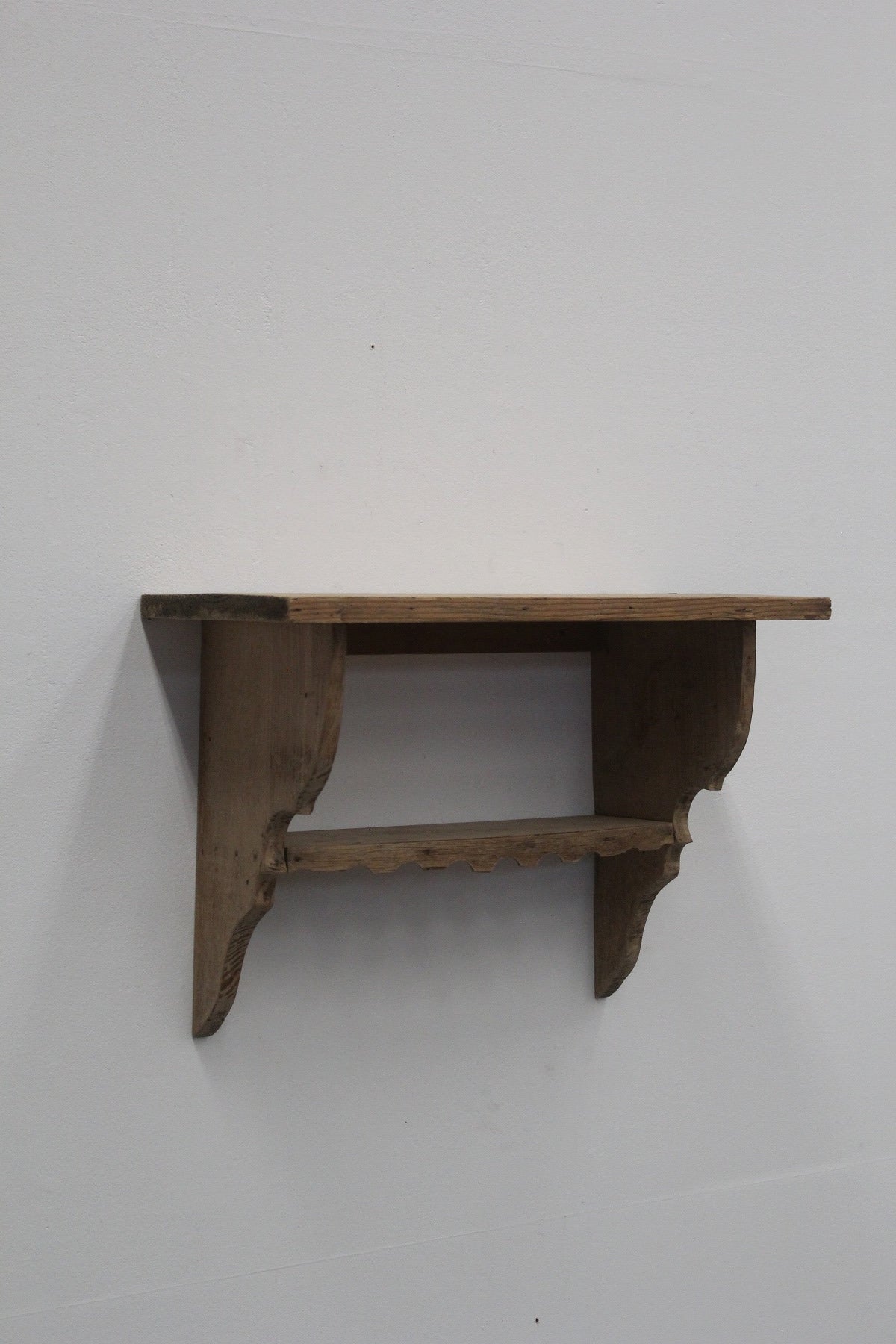 #0876 shelf